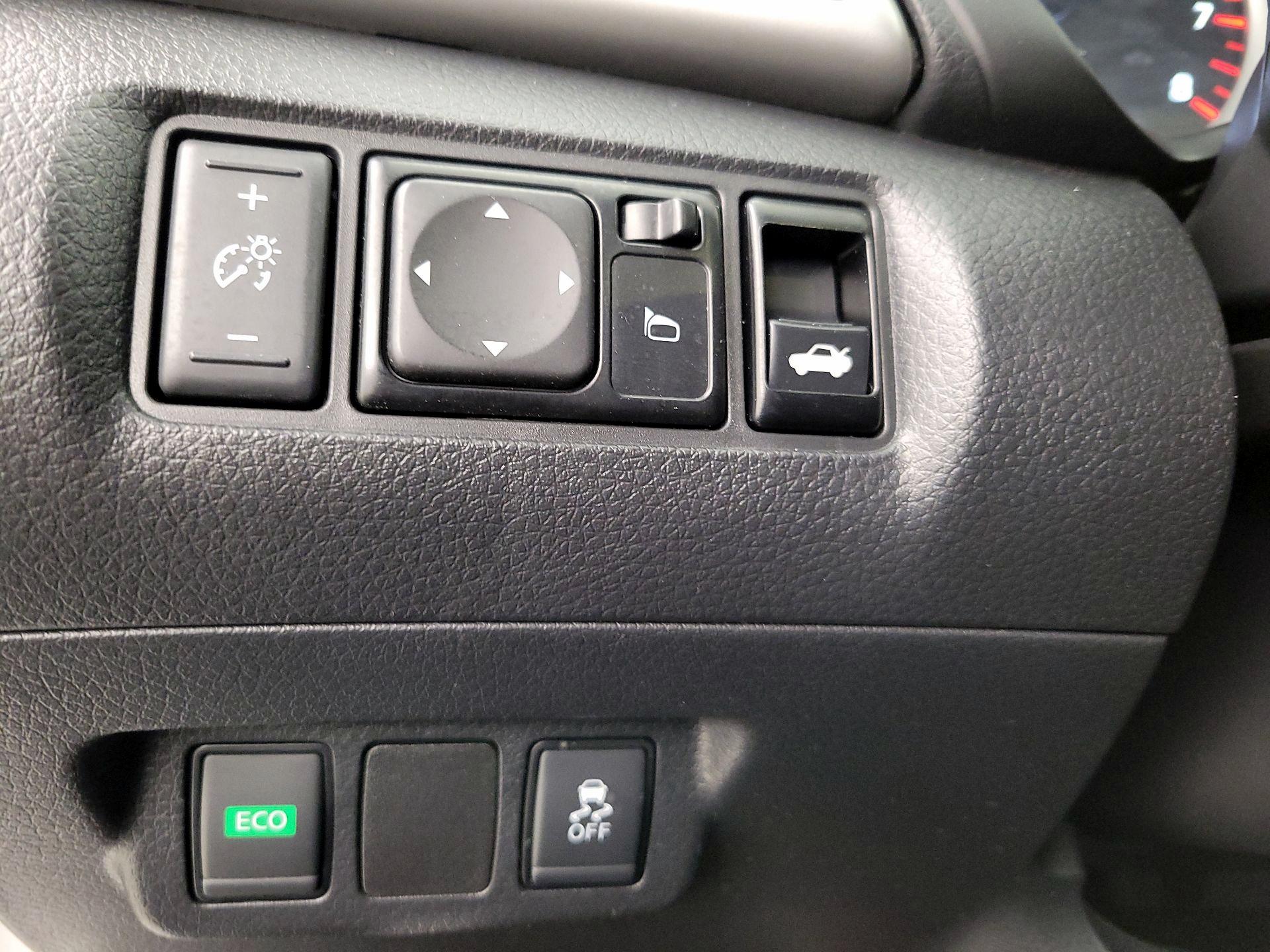 Thumbnail: 2019 Nissan Sentra - 13