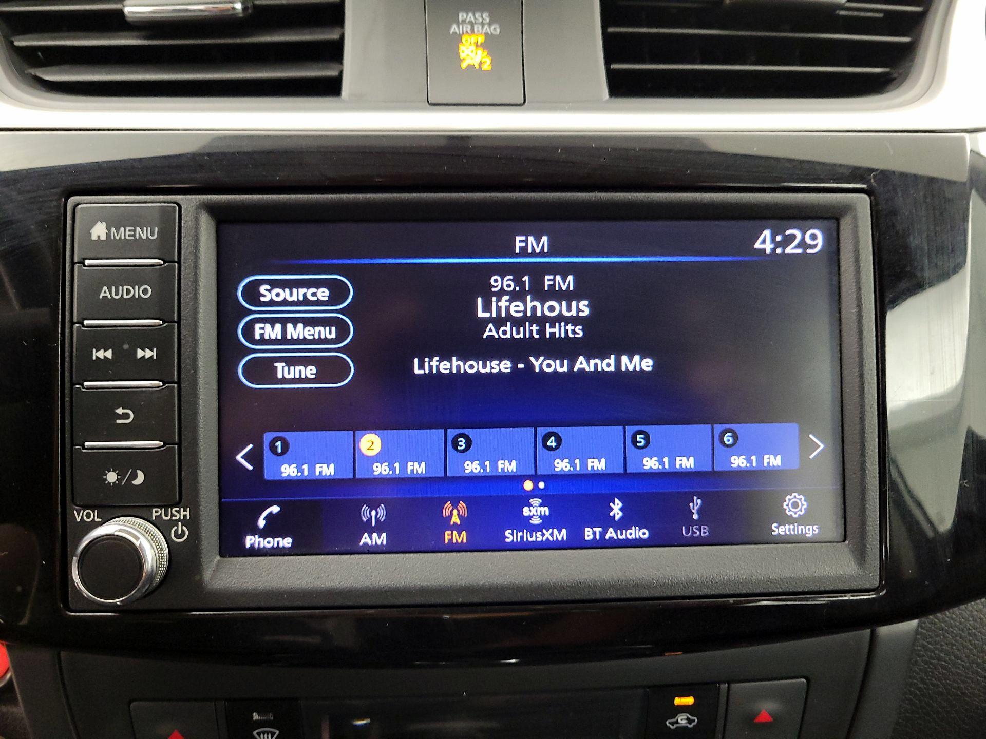 Thumbnail: 2019 Nissan Sentra - 15