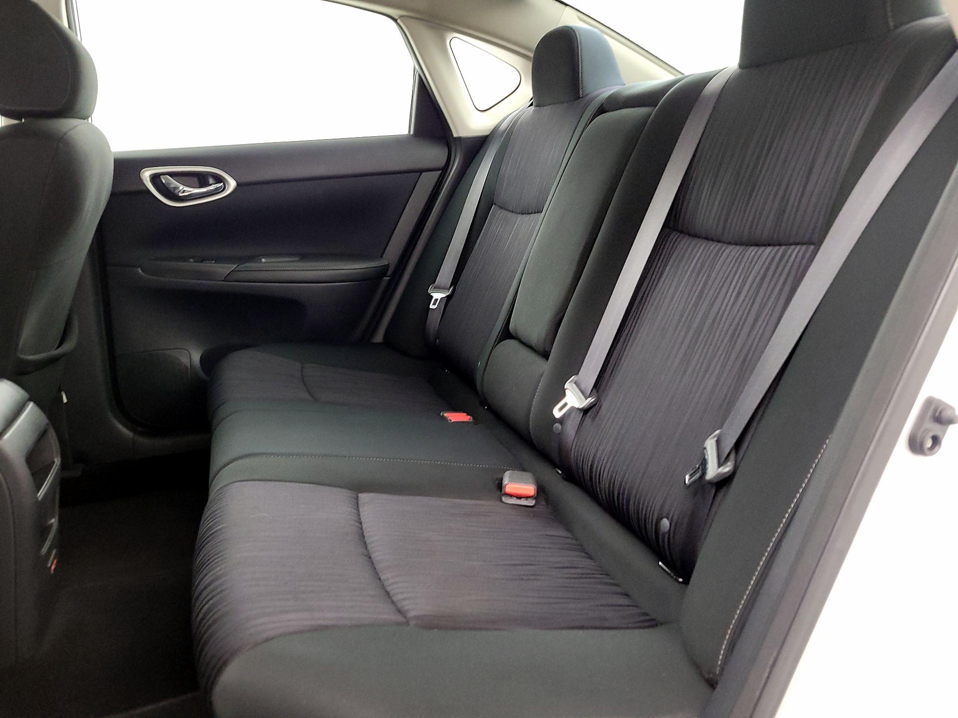 Thumbnail: 2019 Nissan Sentra - 18