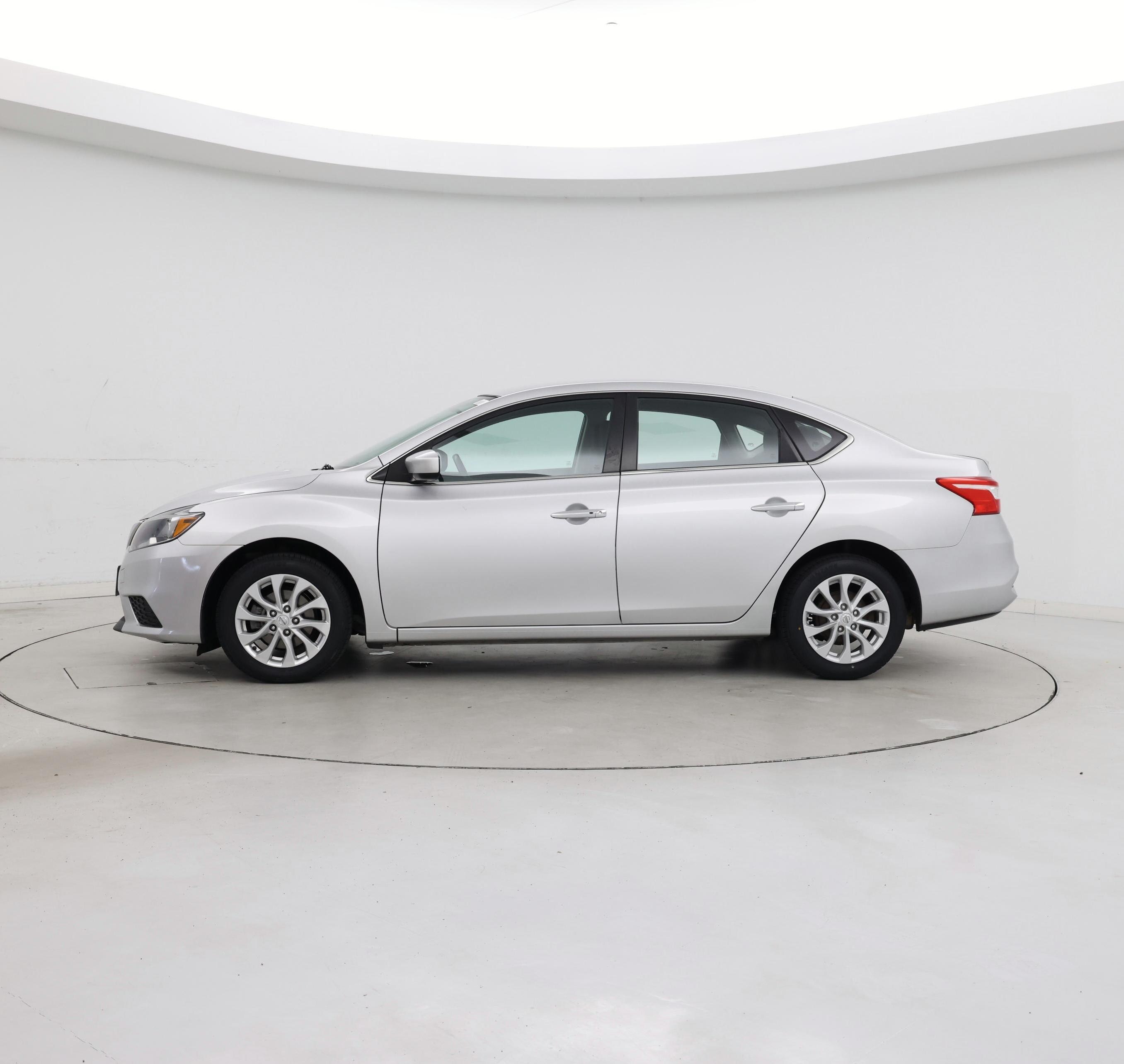 Thumbnail: 2019 Nissan Sentra - 3