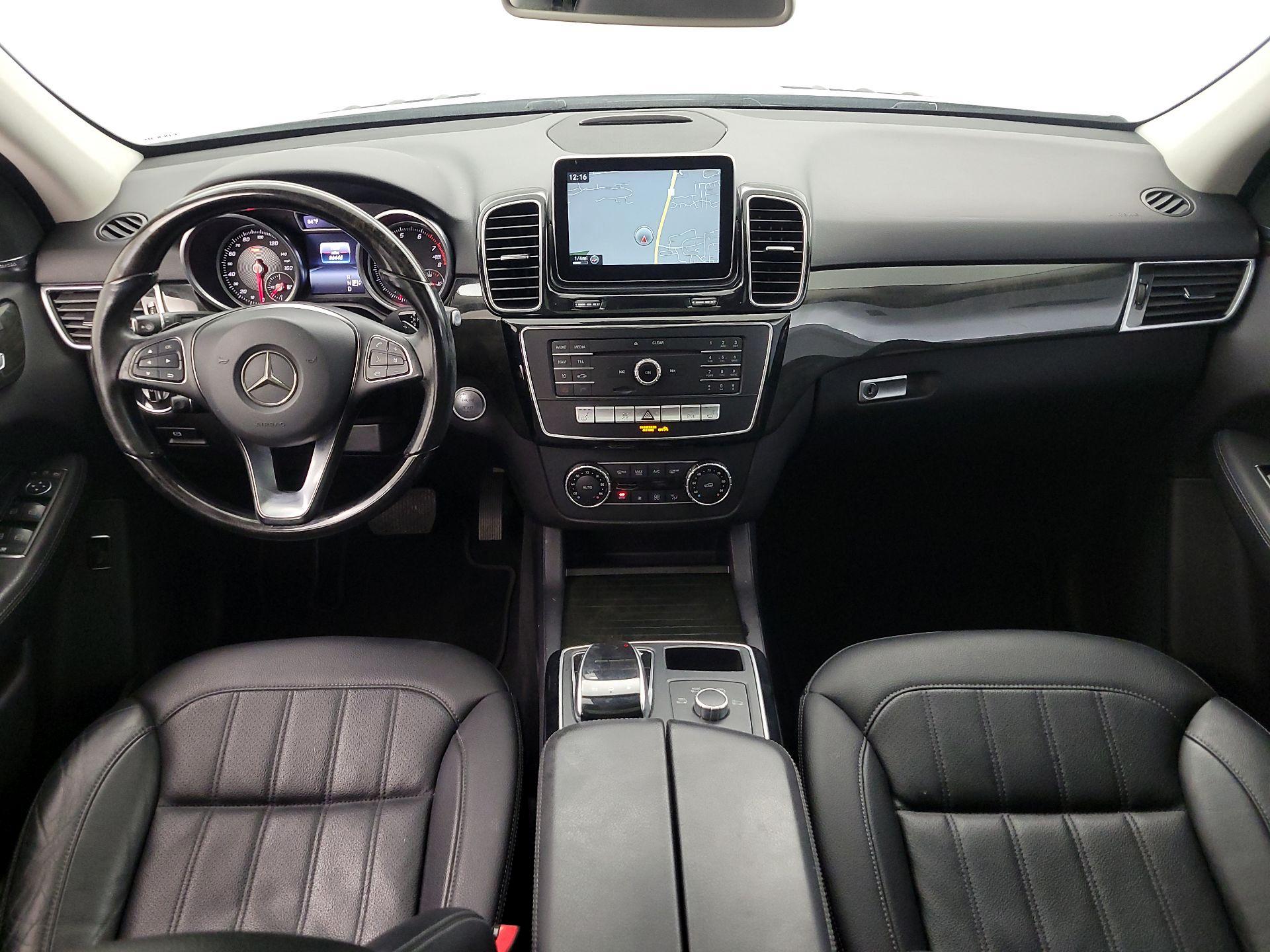 Thumbnail: 2016 Mercedes-Benz GLE - 9
