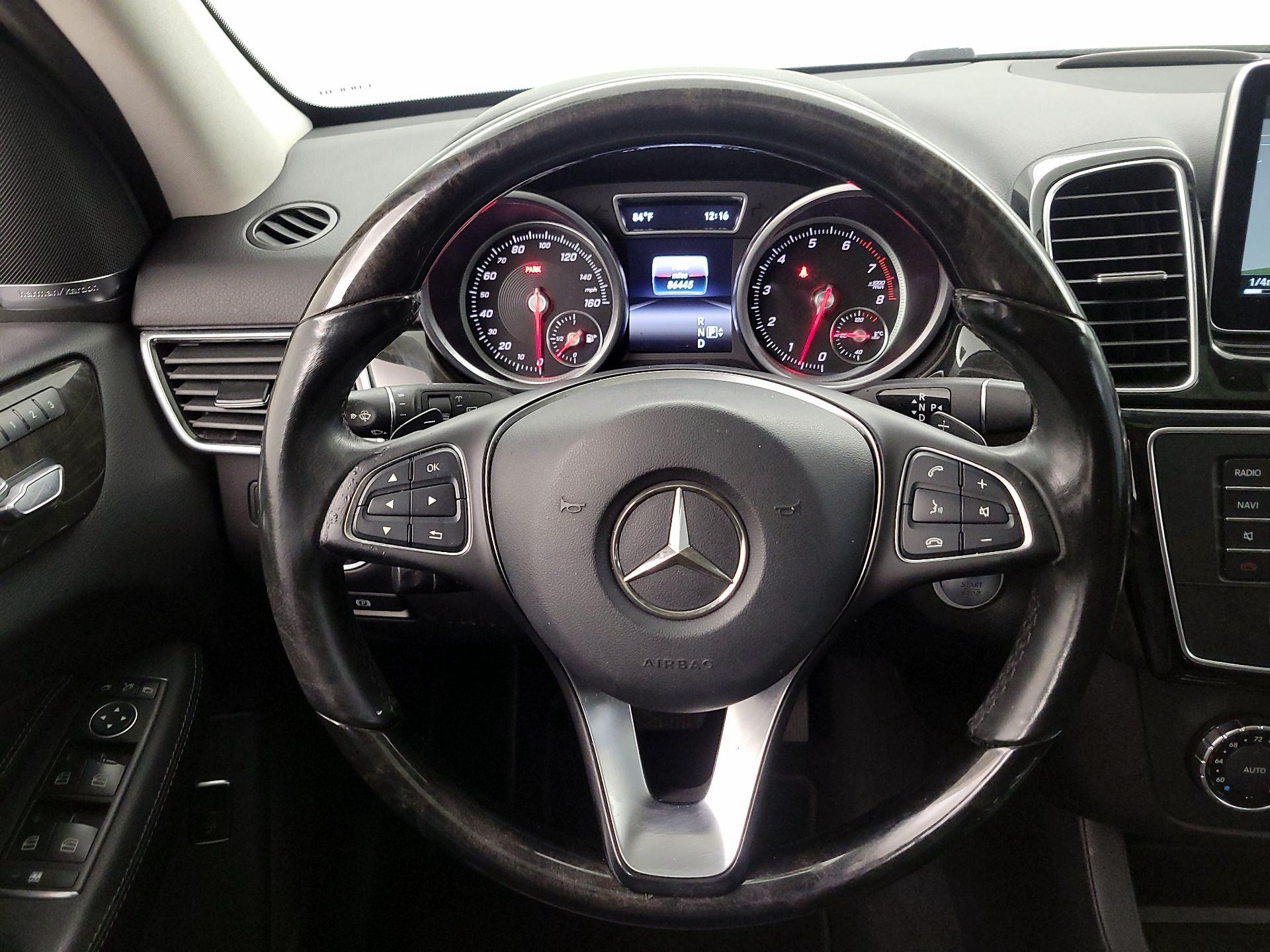 Thumbnail: 2016 Mercedes-Benz GLE - 10