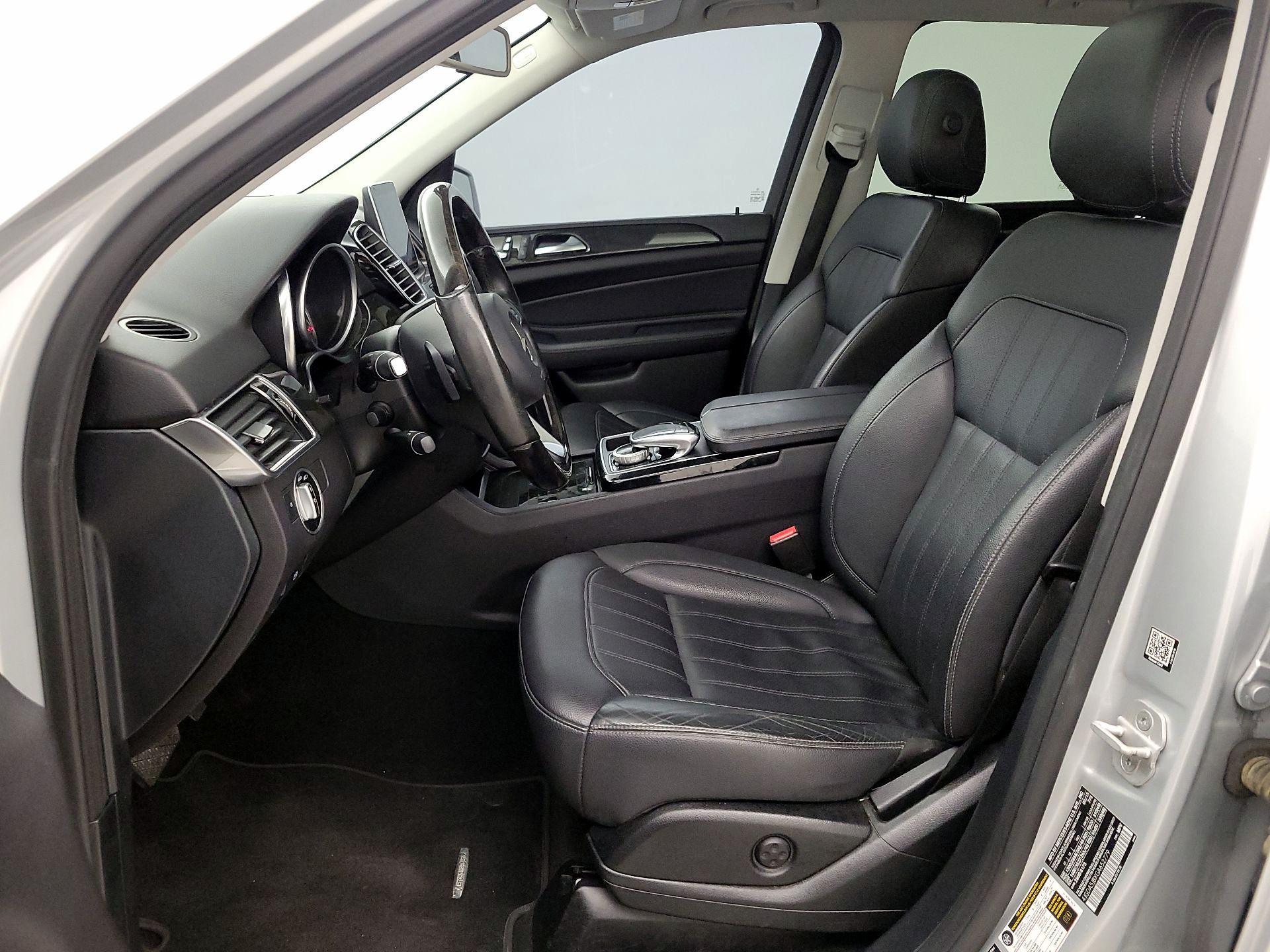 Thumbnail: 2016 Mercedes-Benz GLE - 11