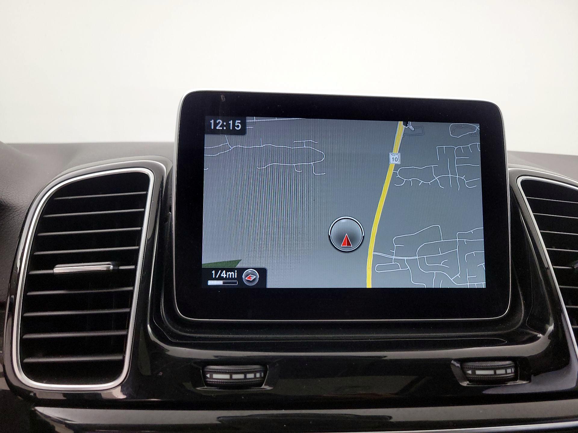 Thumbnail: 2016 Mercedes-Benz GLE - 14