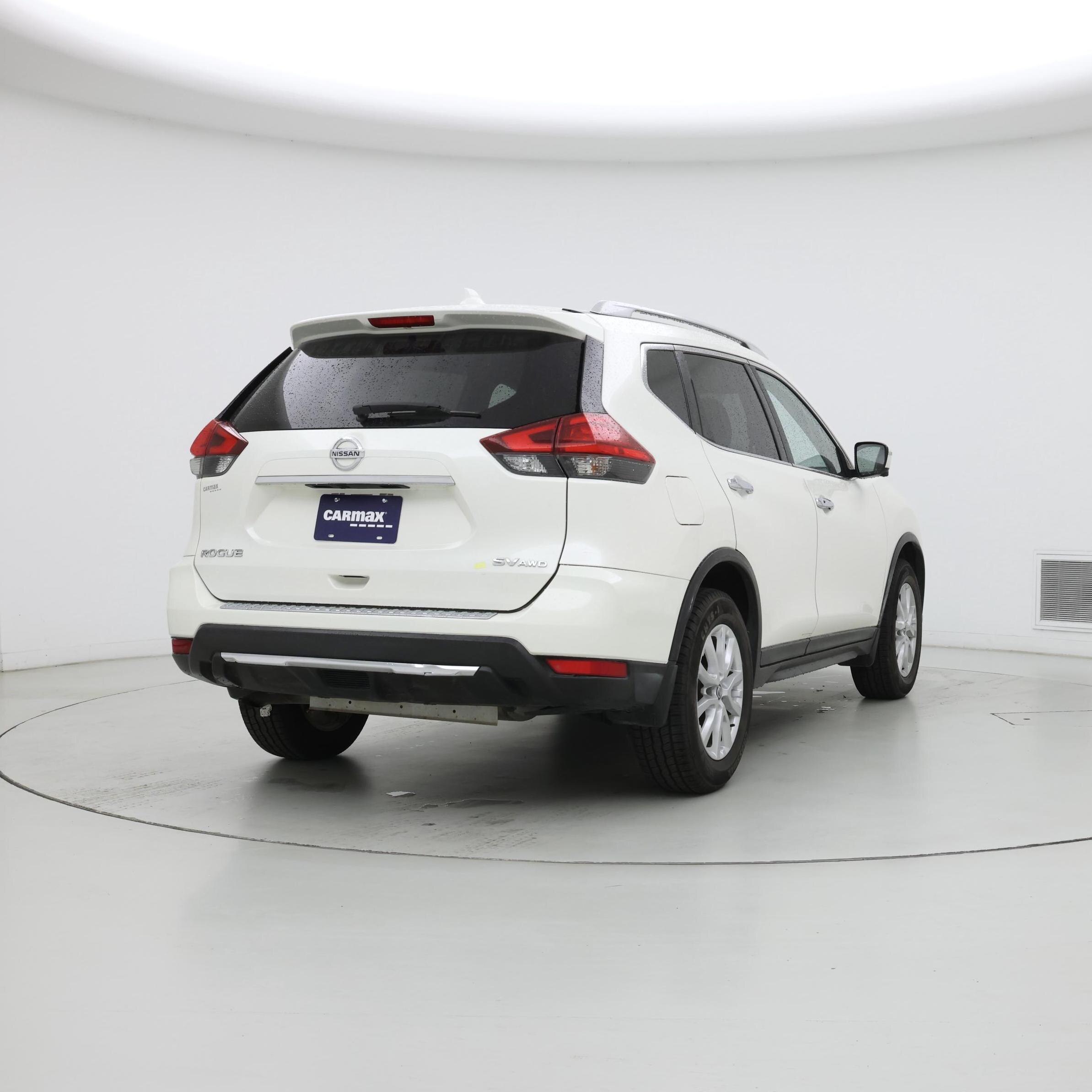 Thumbnail: 2017 Nissan Rogue - 8