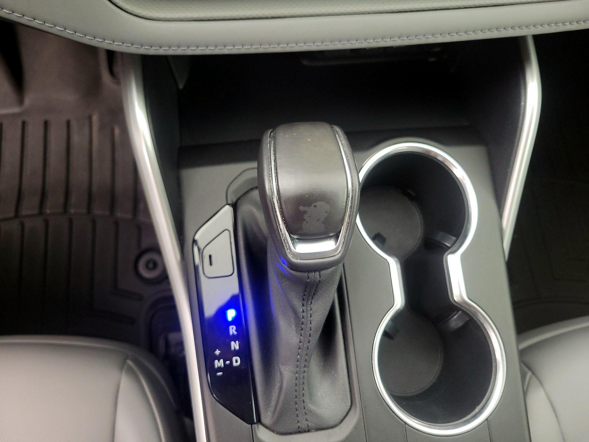 Thumbnail: 2021 Toyota Highlander - 17