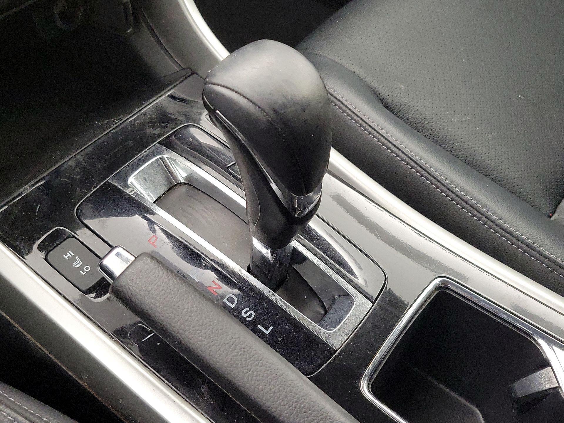Thumbnail: 2016 Honda Accord - 17