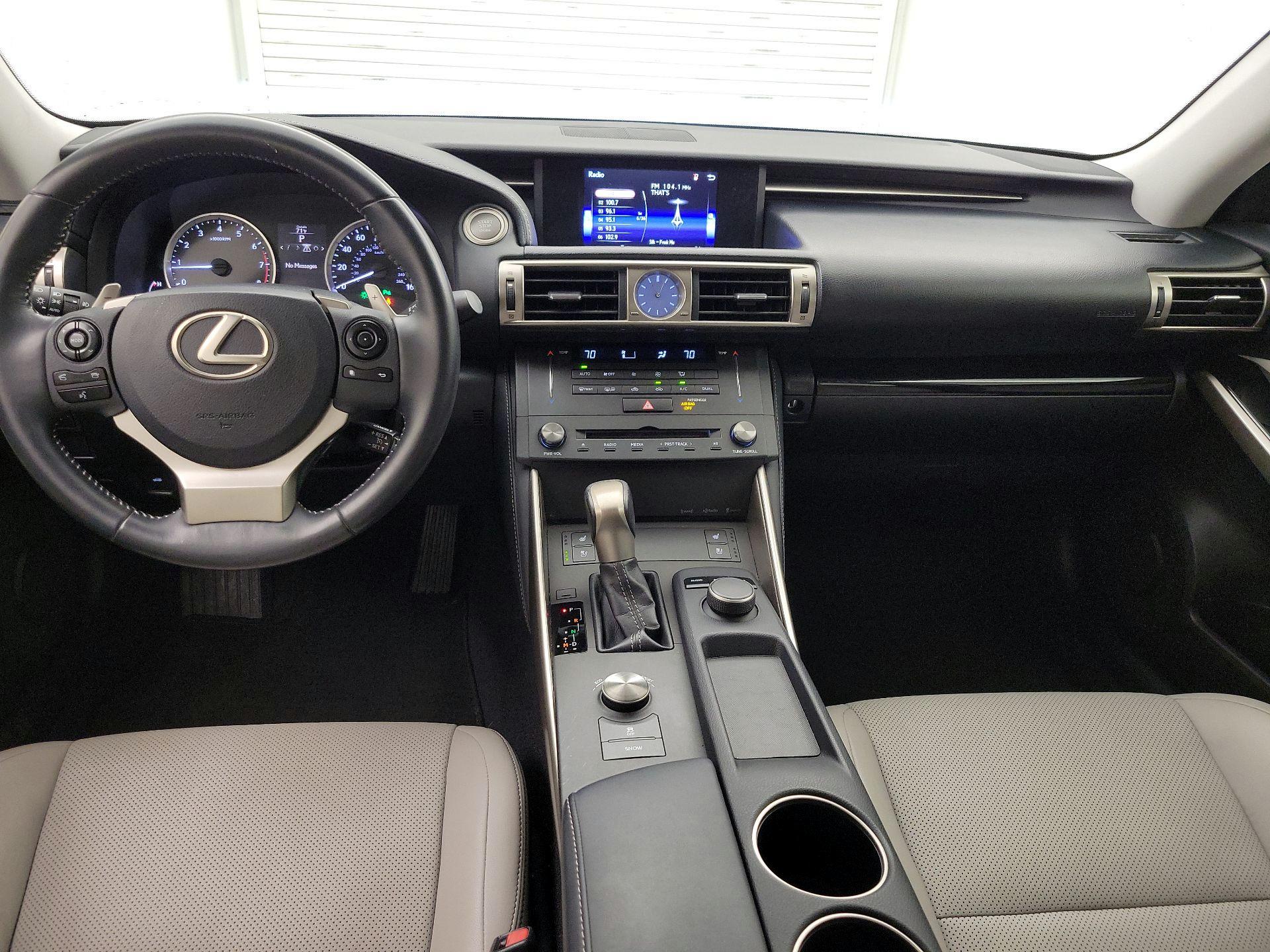 Thumbnail: 2015 Lexus IS - 9