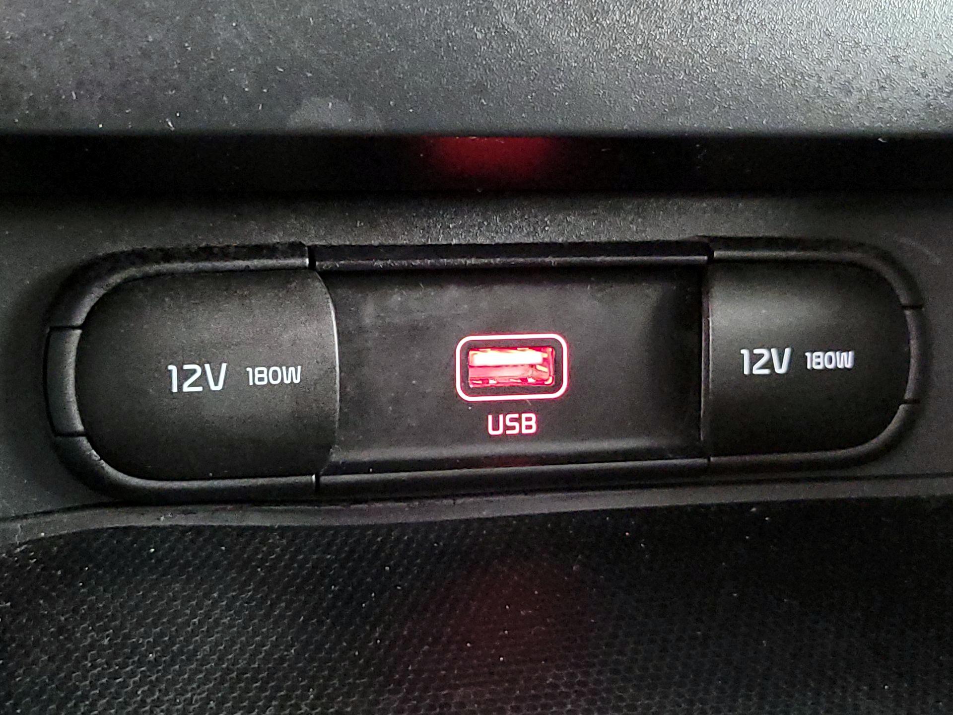Thumbnail: 2020 Kia Soul - 18