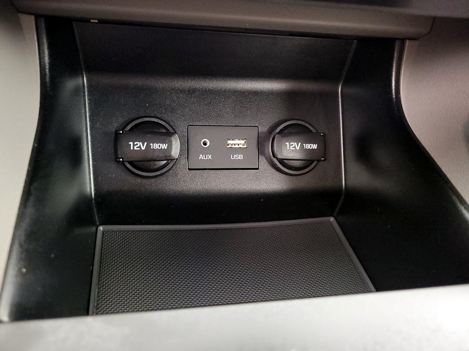 Thumbnail: 2020 Hyundai Elantra - 18