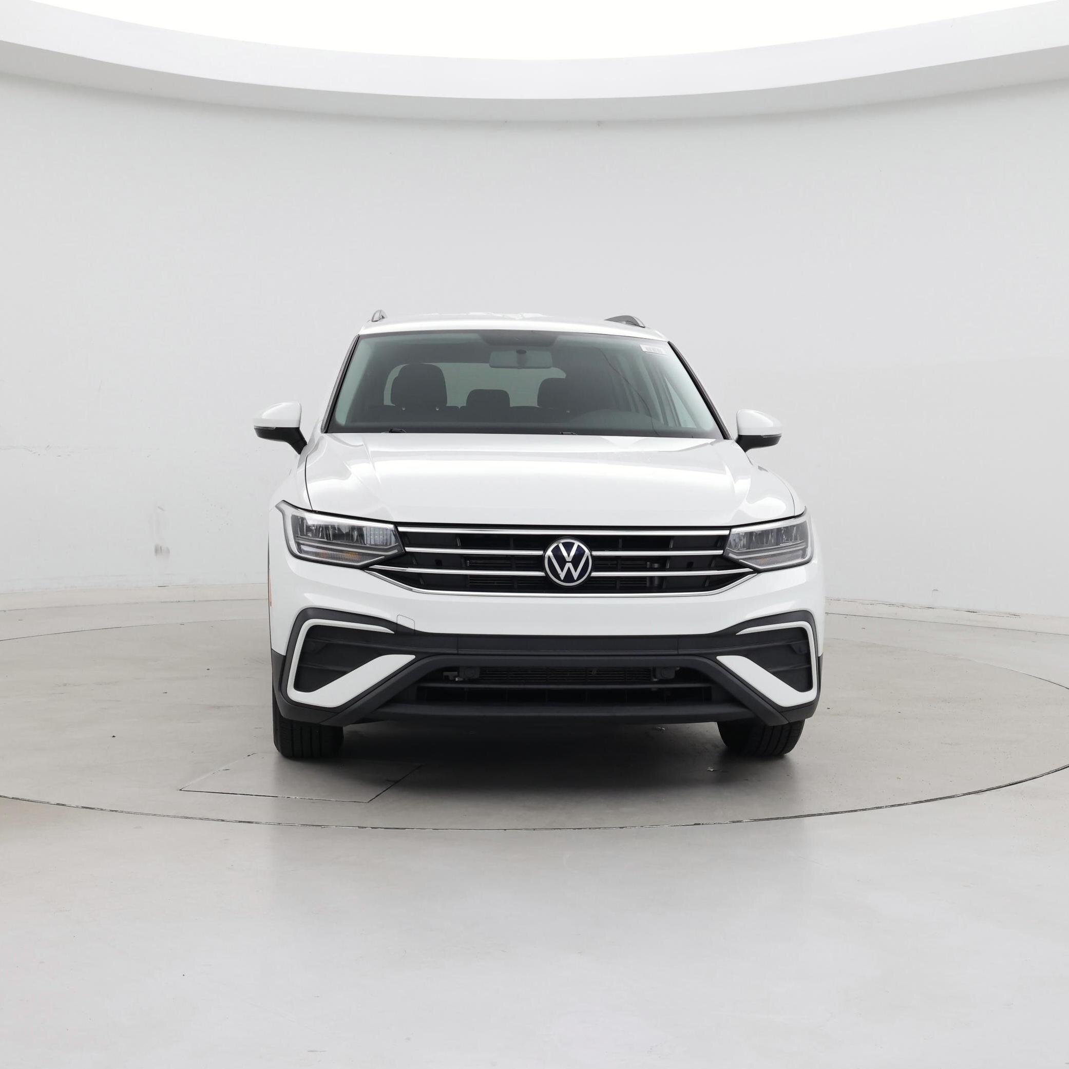 Thumbnail: 2022 Volkswagen Tiguan - 5