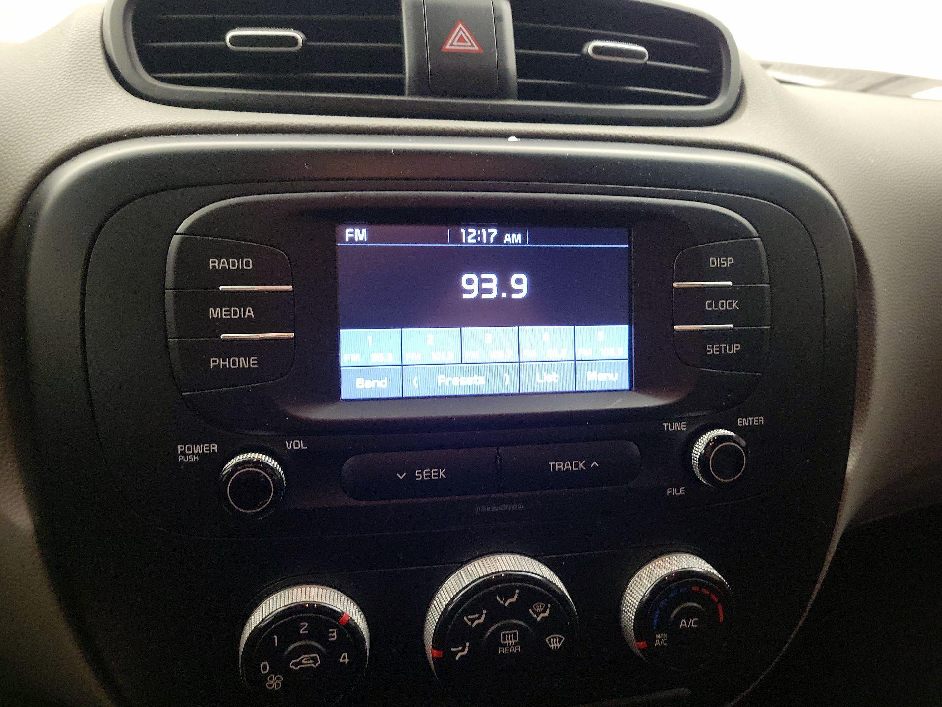 Thumbnail: 2019 Kia Soul - 15
