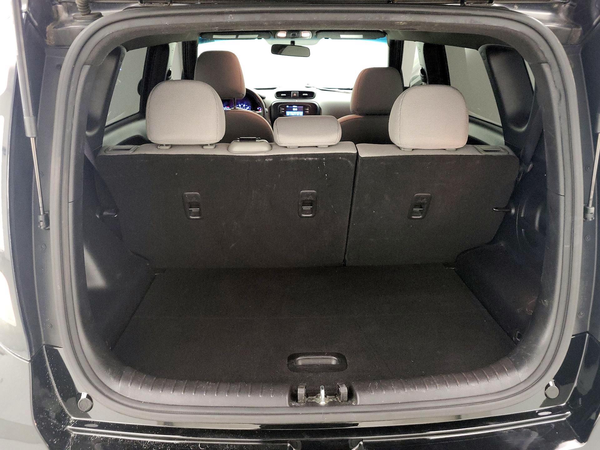 Thumbnail: 2019 Kia Soul - 20