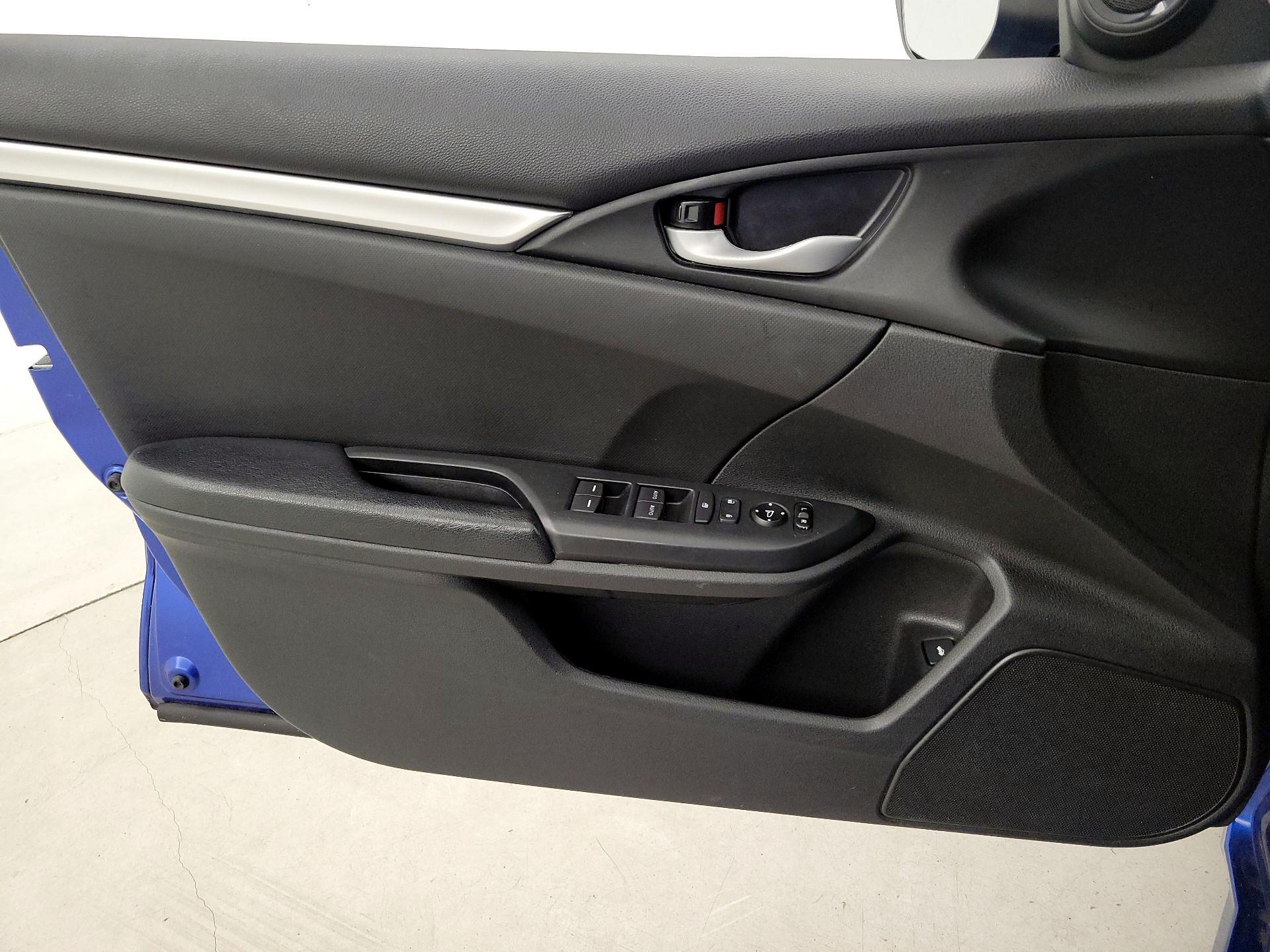 Thumbnail: 2019 Honda Civic - 12
