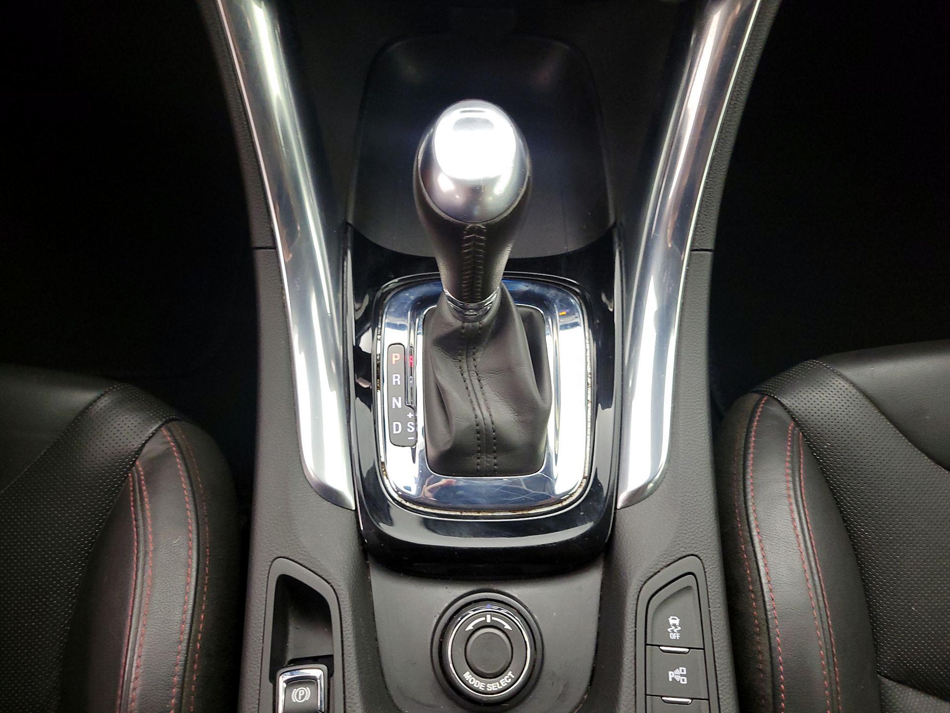 Thumbnail: 2017 Chevrolet  - 18