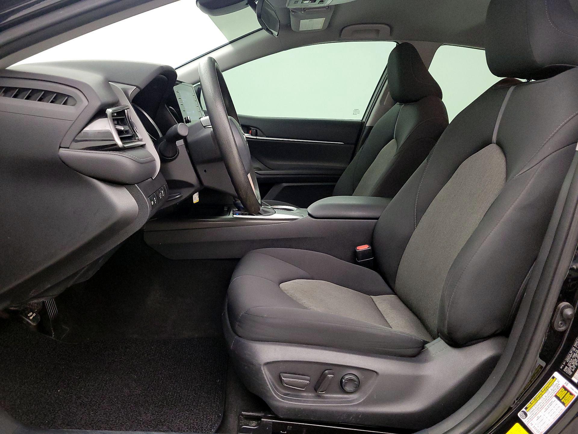Thumbnail: 2021 Toyota Camry - 11