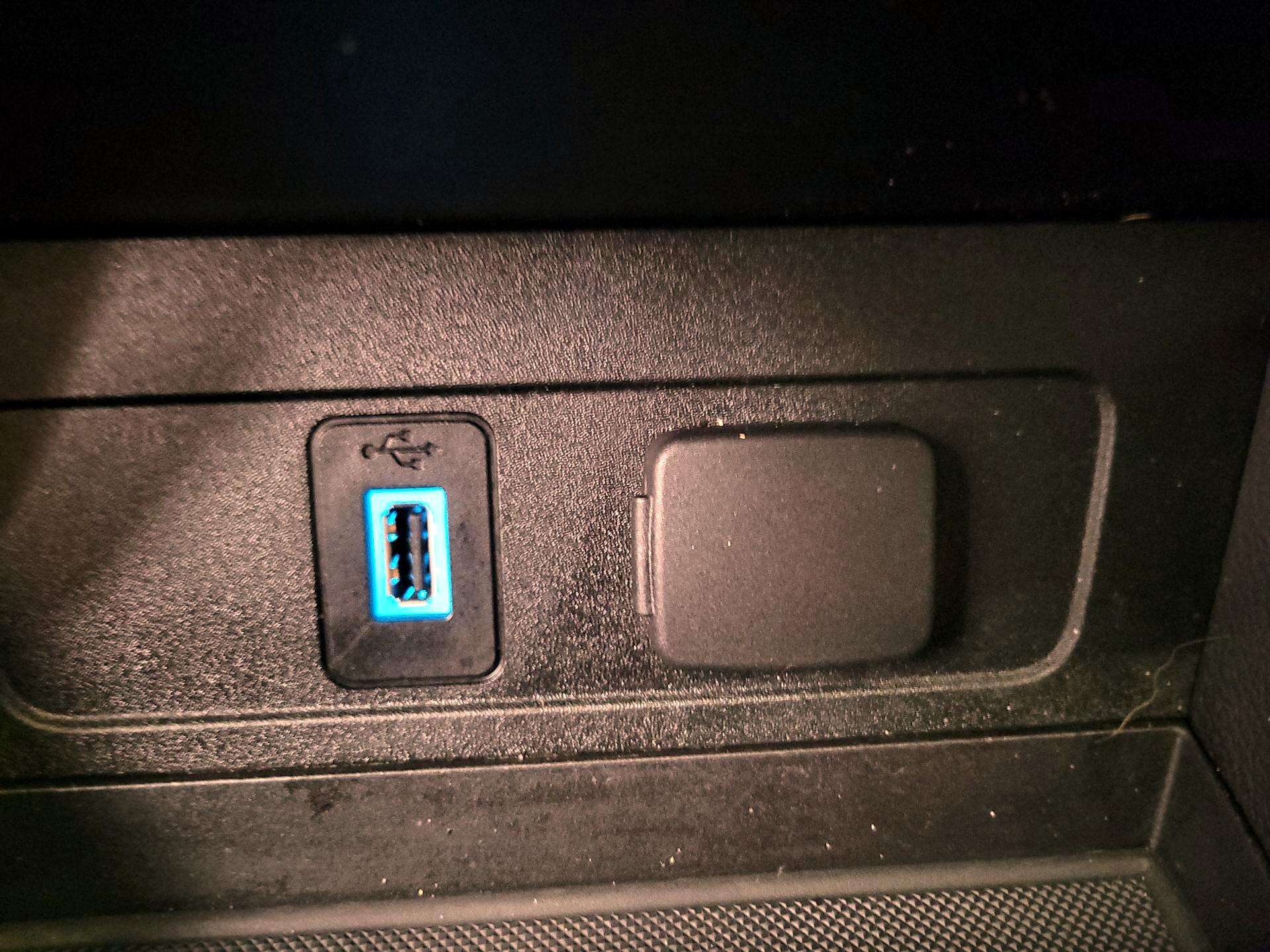 Thumbnail: 2018 Ford Escape - 18