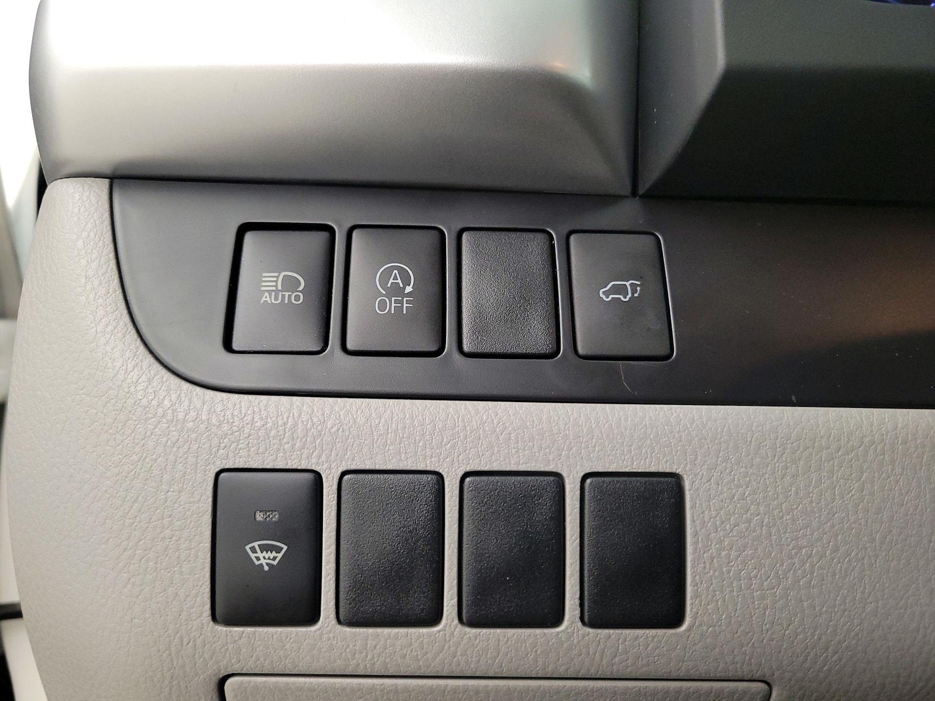 Thumbnail: 2019 Toyota Highlander - 13
