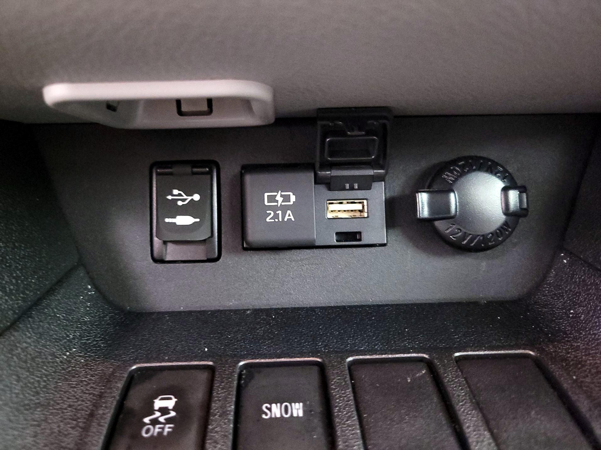 Thumbnail: 2019 Toyota Highlander - 19