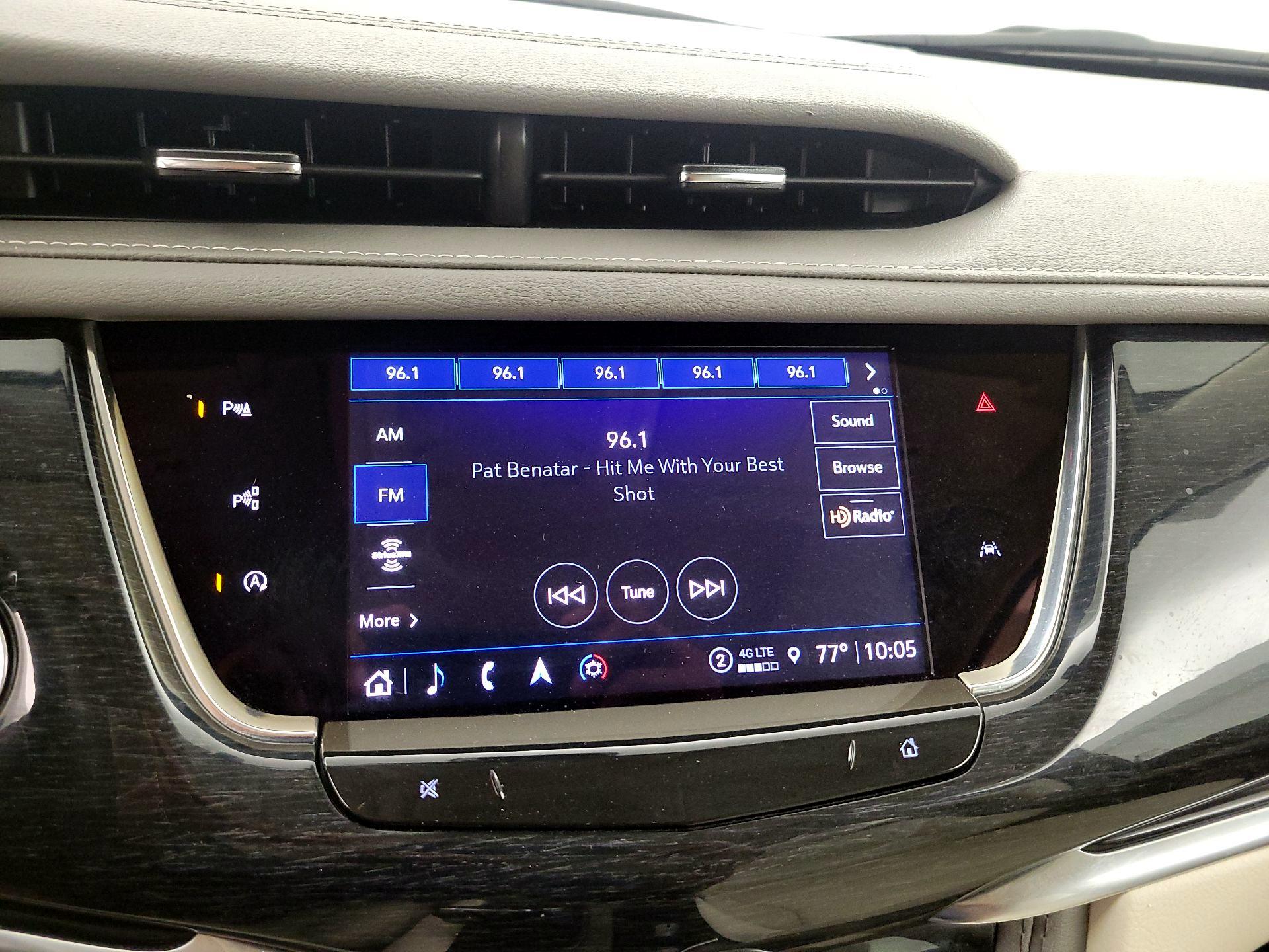 Thumbnail: 2023 Cadillac XT6 - 16
