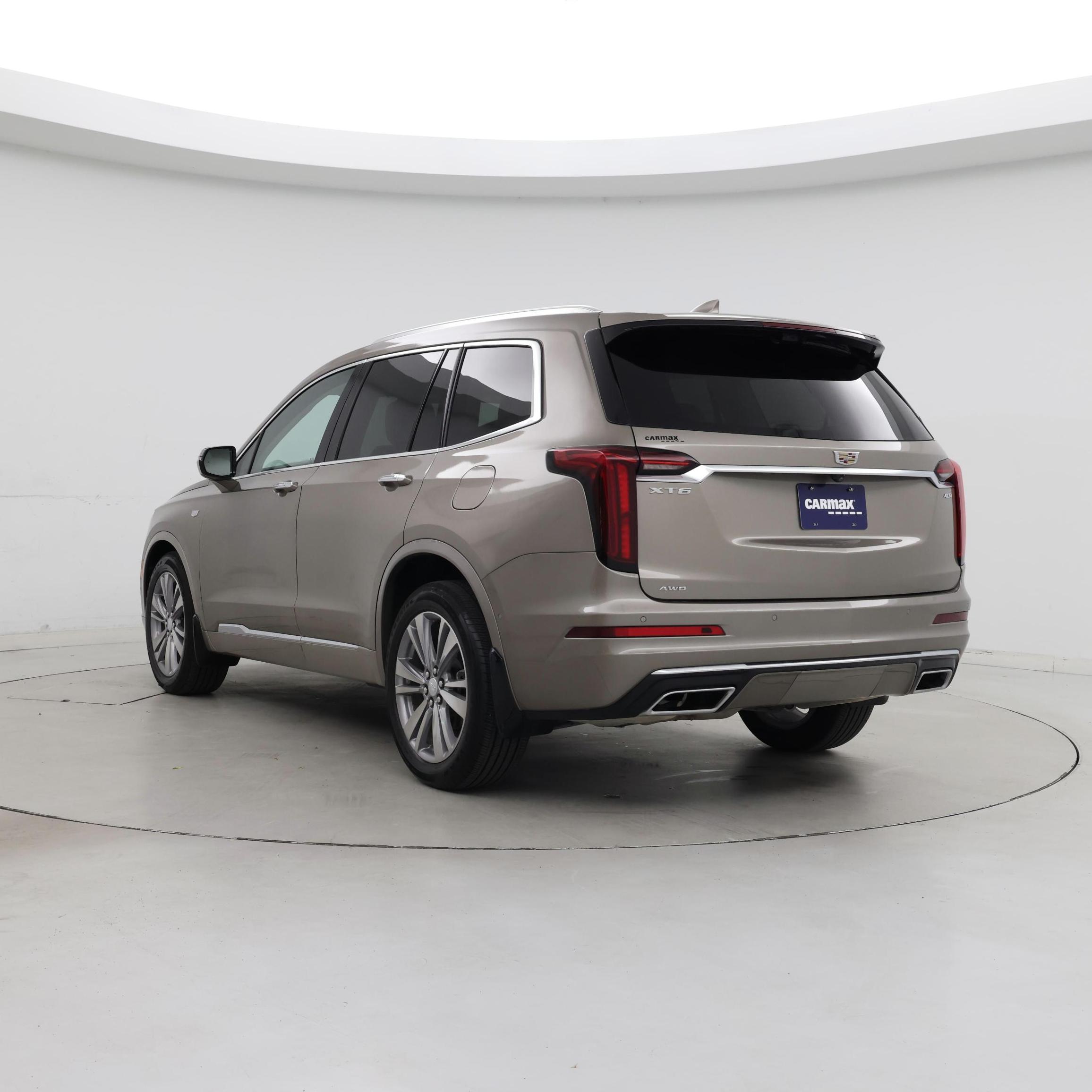 Thumbnail: 2023 Cadillac XT6 - 2