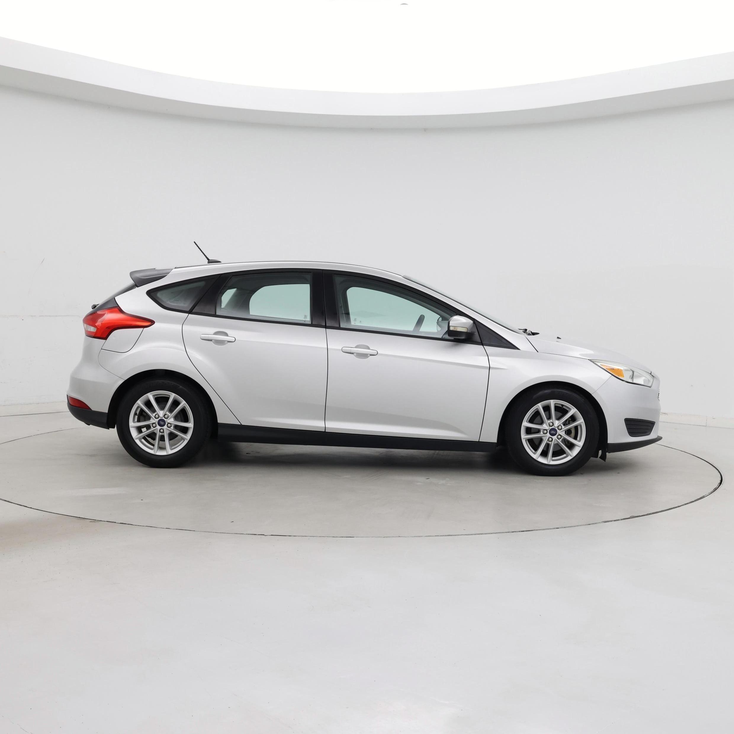 Thumbnail: 2015 Ford Focus - 7