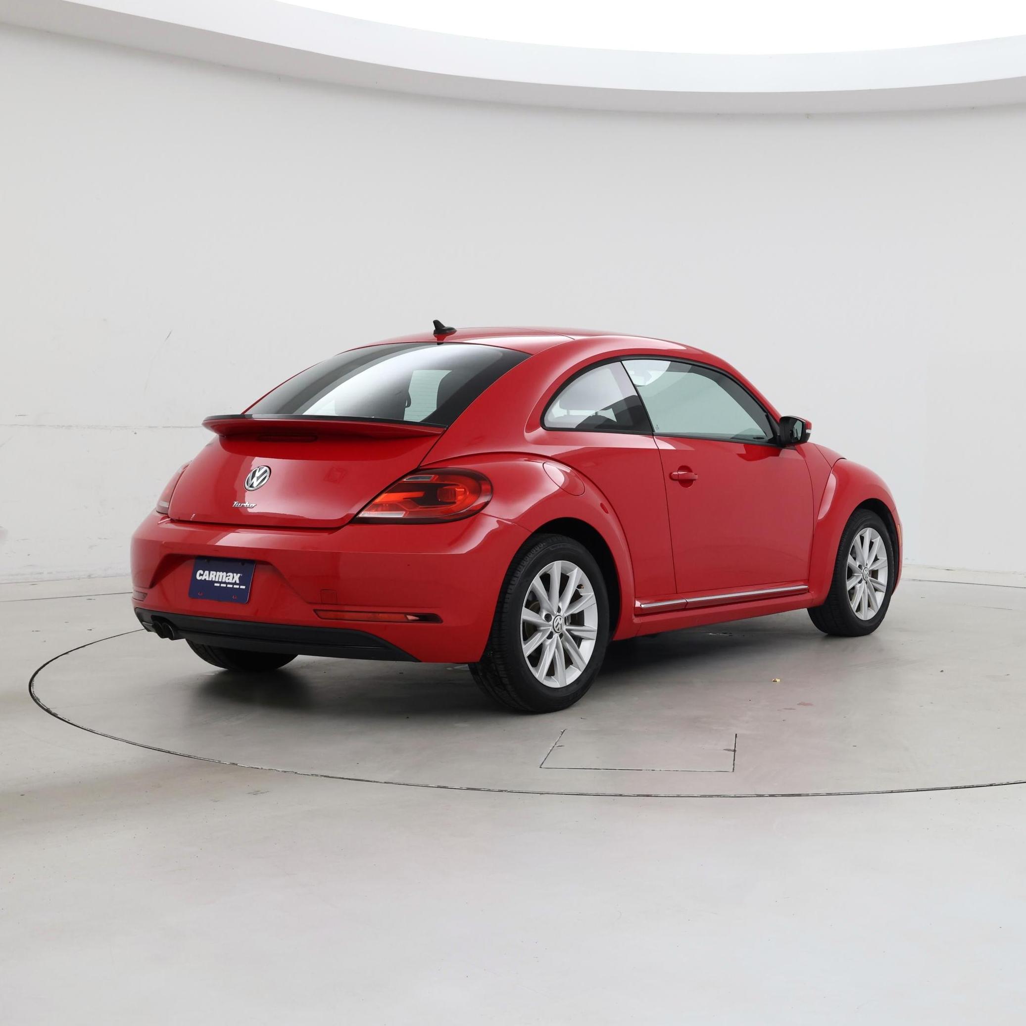 Thumbnail: 2018 Volkswagen Beetle - 8