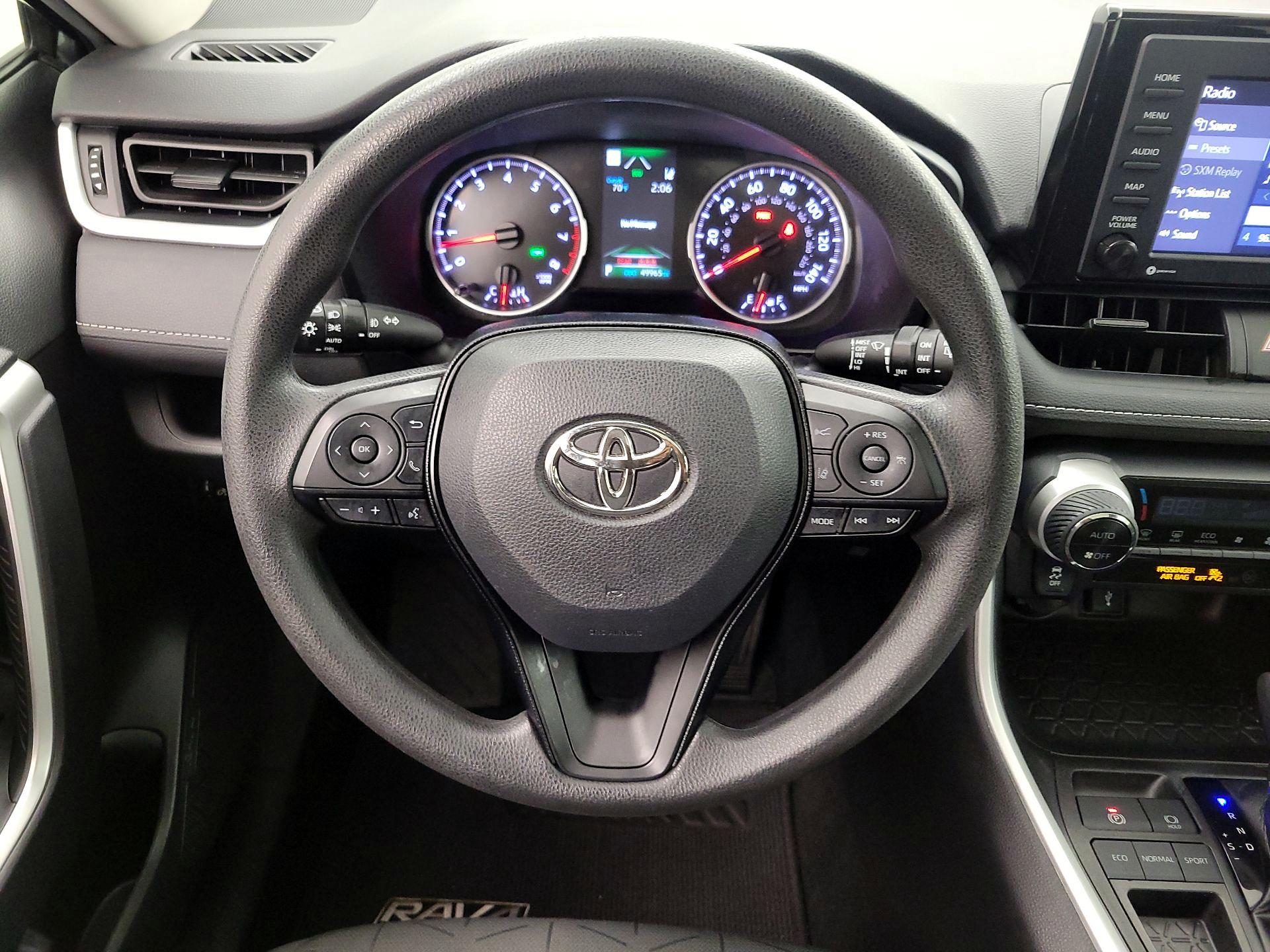 Thumbnail: 2021 Toyota RAV4 - 10
