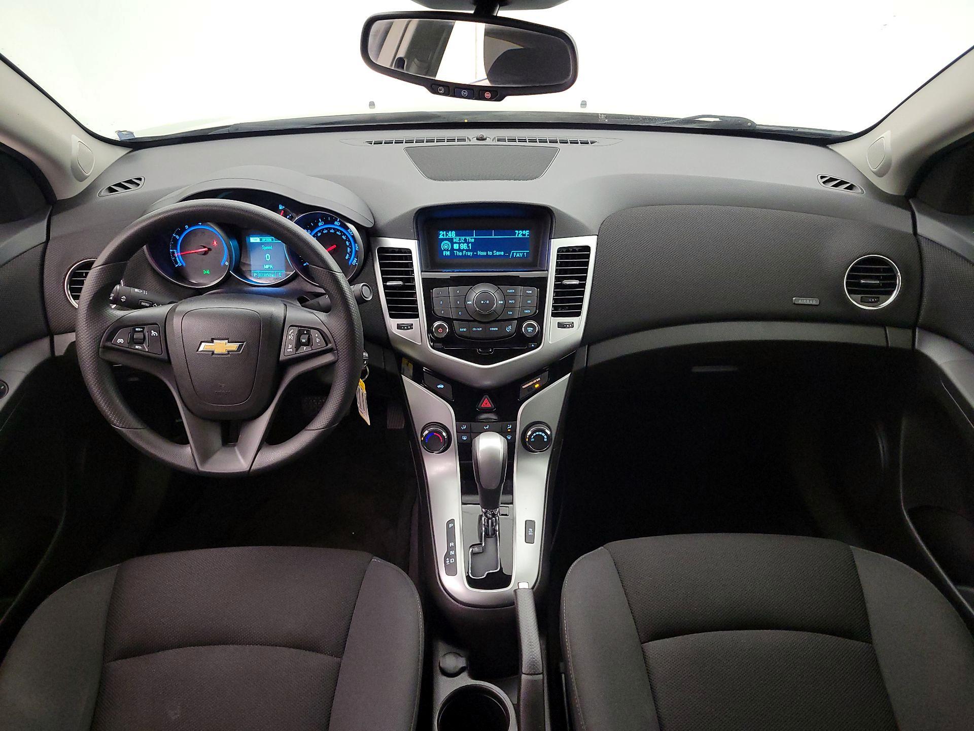 Thumbnail: 2015 Chevrolet Cruze - 9