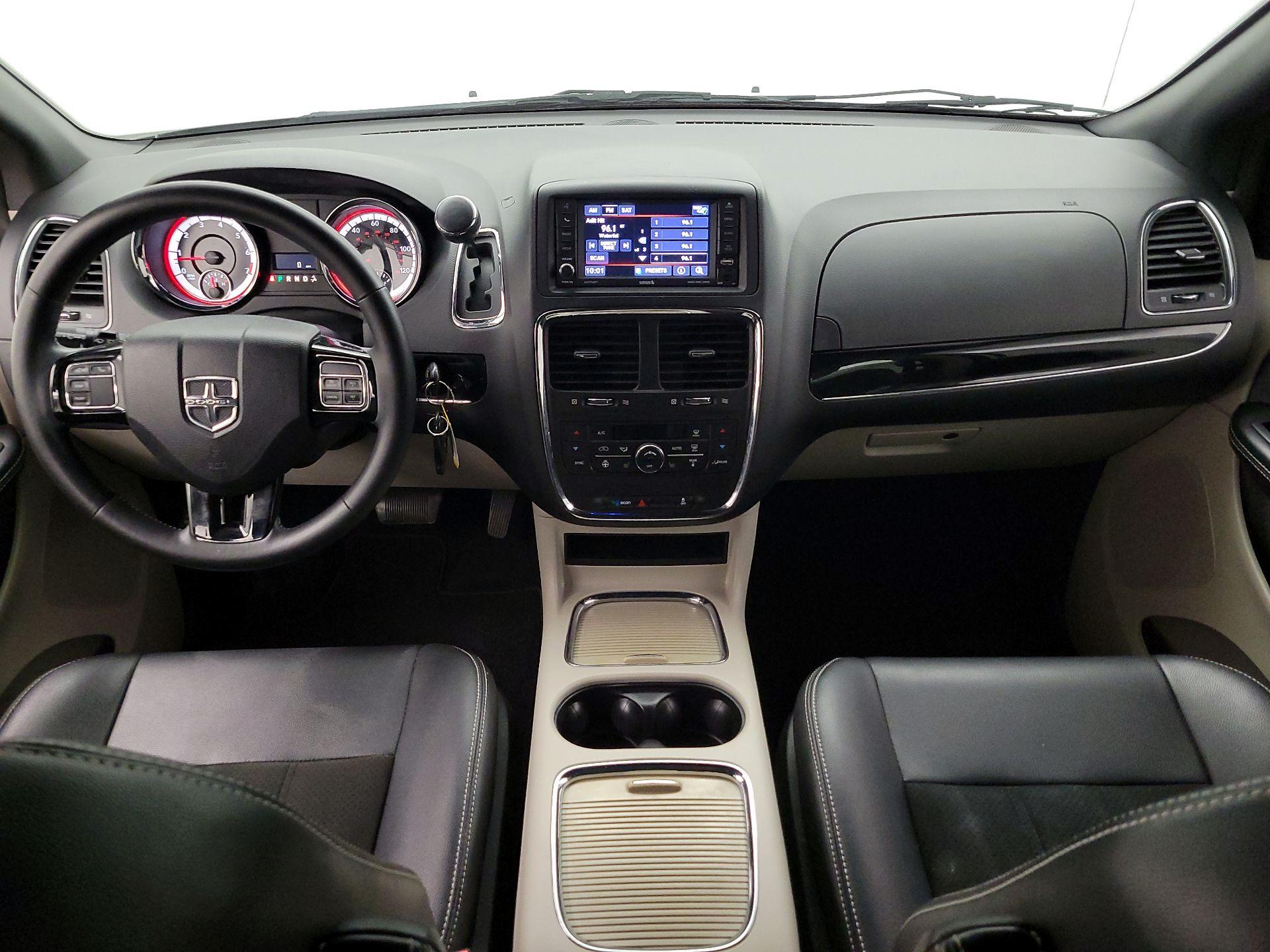 Thumbnail: 2019 Dodge Grand Caravan - 9