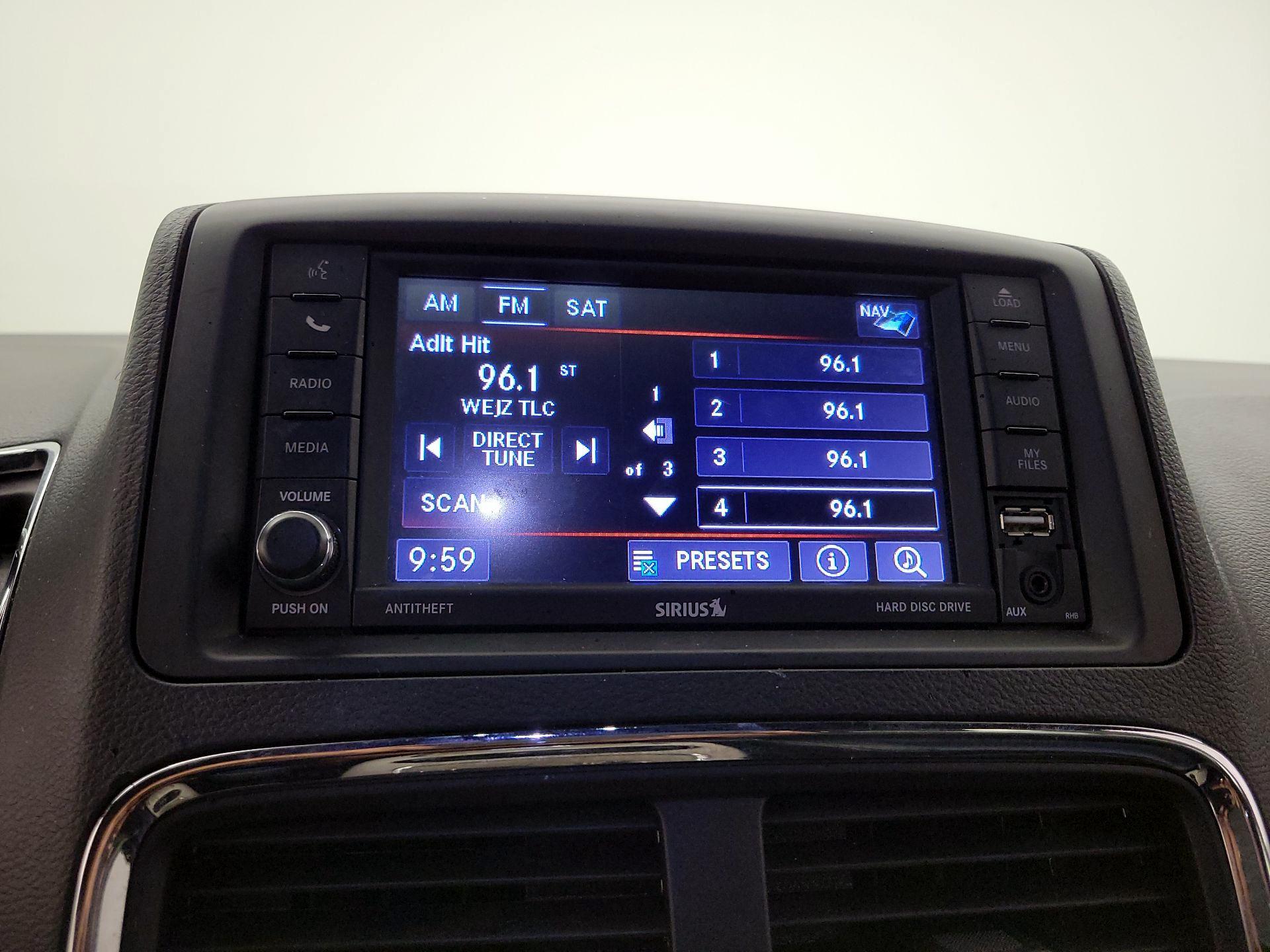Thumbnail: 2019 Dodge Grand Caravan - 15