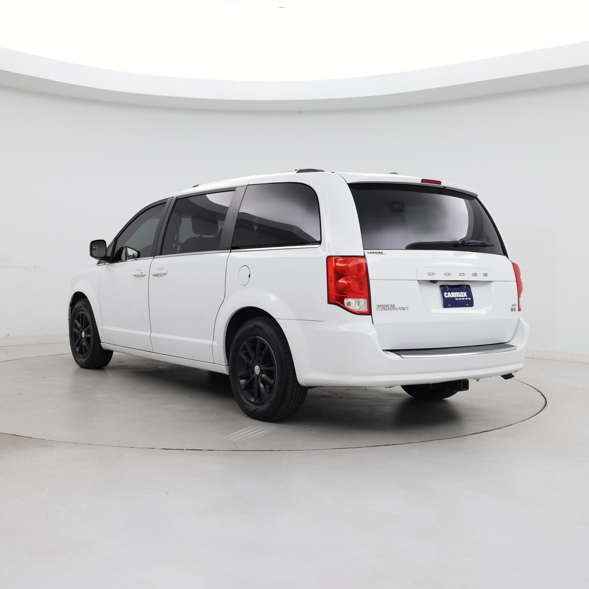 Thumbnail: 2019 Dodge Grand Caravan - 2