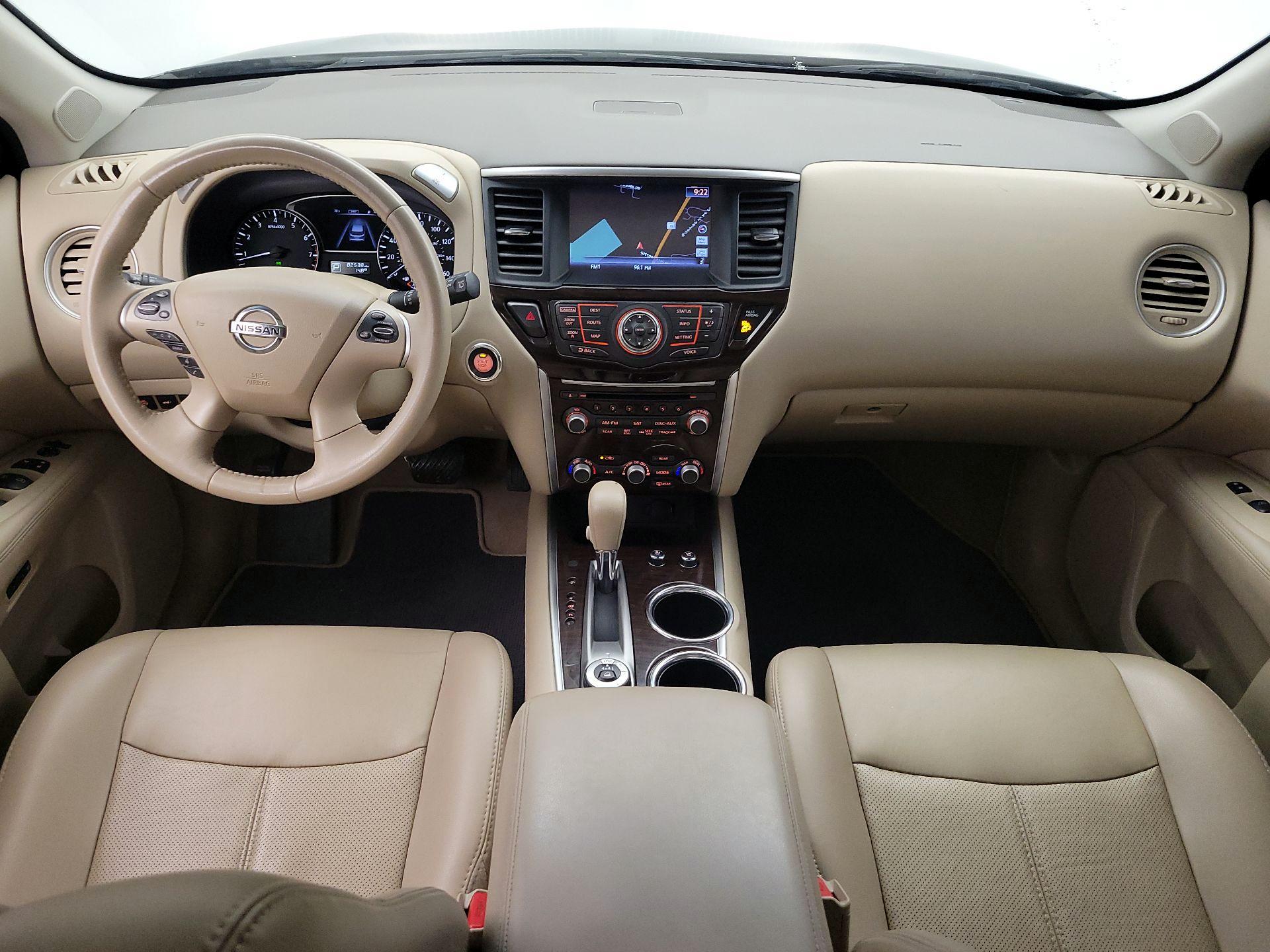 Thumbnail: 2015 Nissan Pathfinder - 9