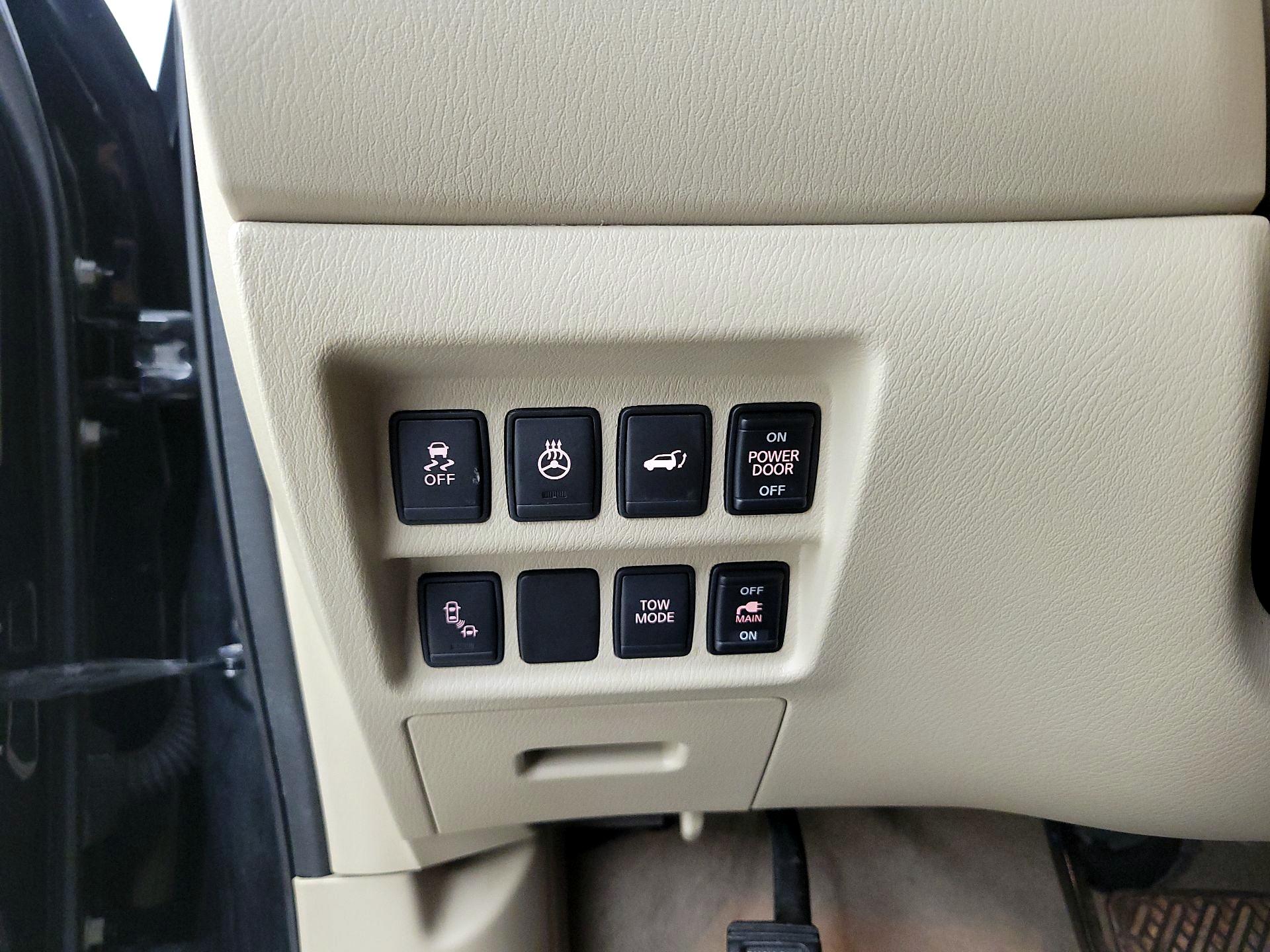 Thumbnail: 2015 Nissan Pathfinder - 13