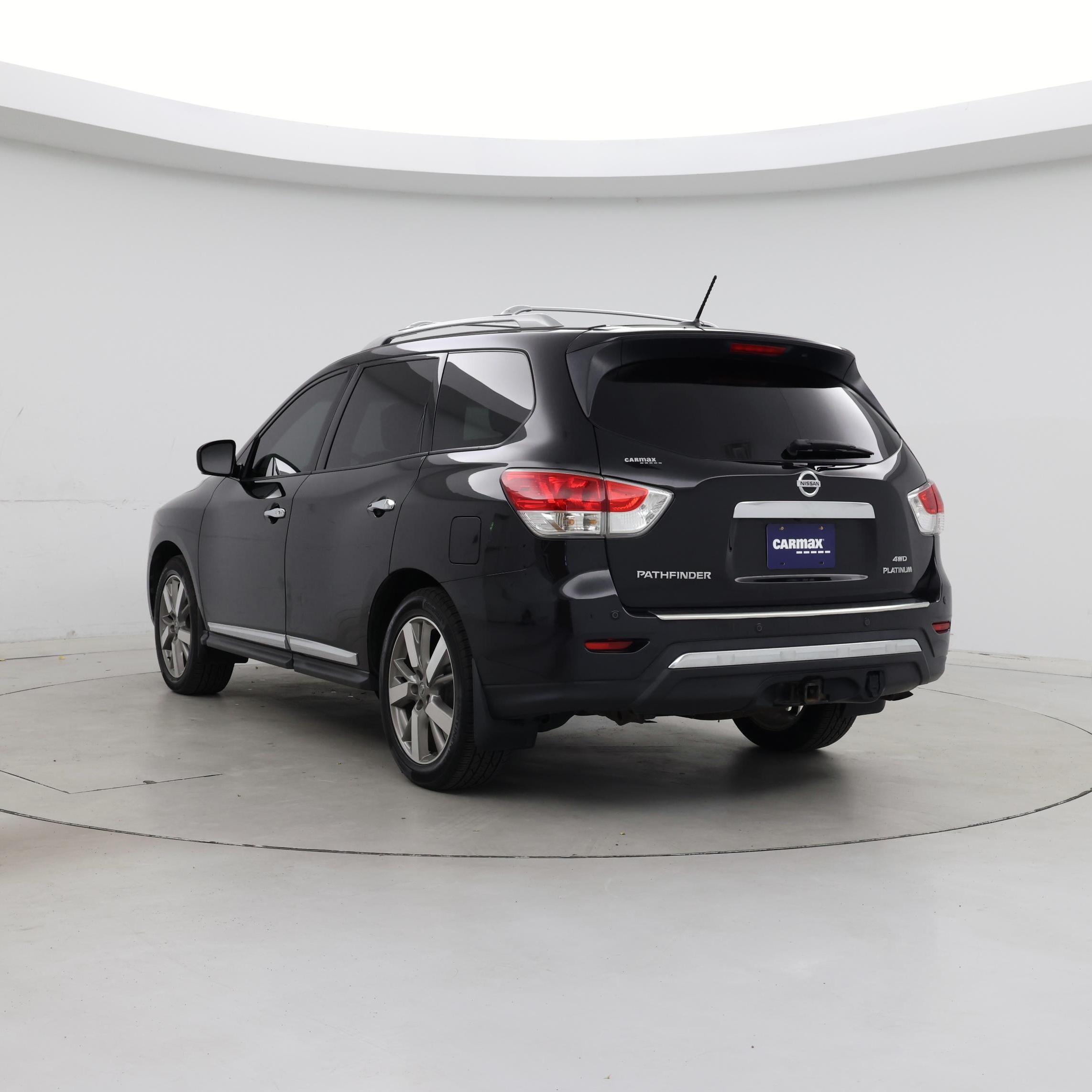Thumbnail: 2015 Nissan Pathfinder - 2