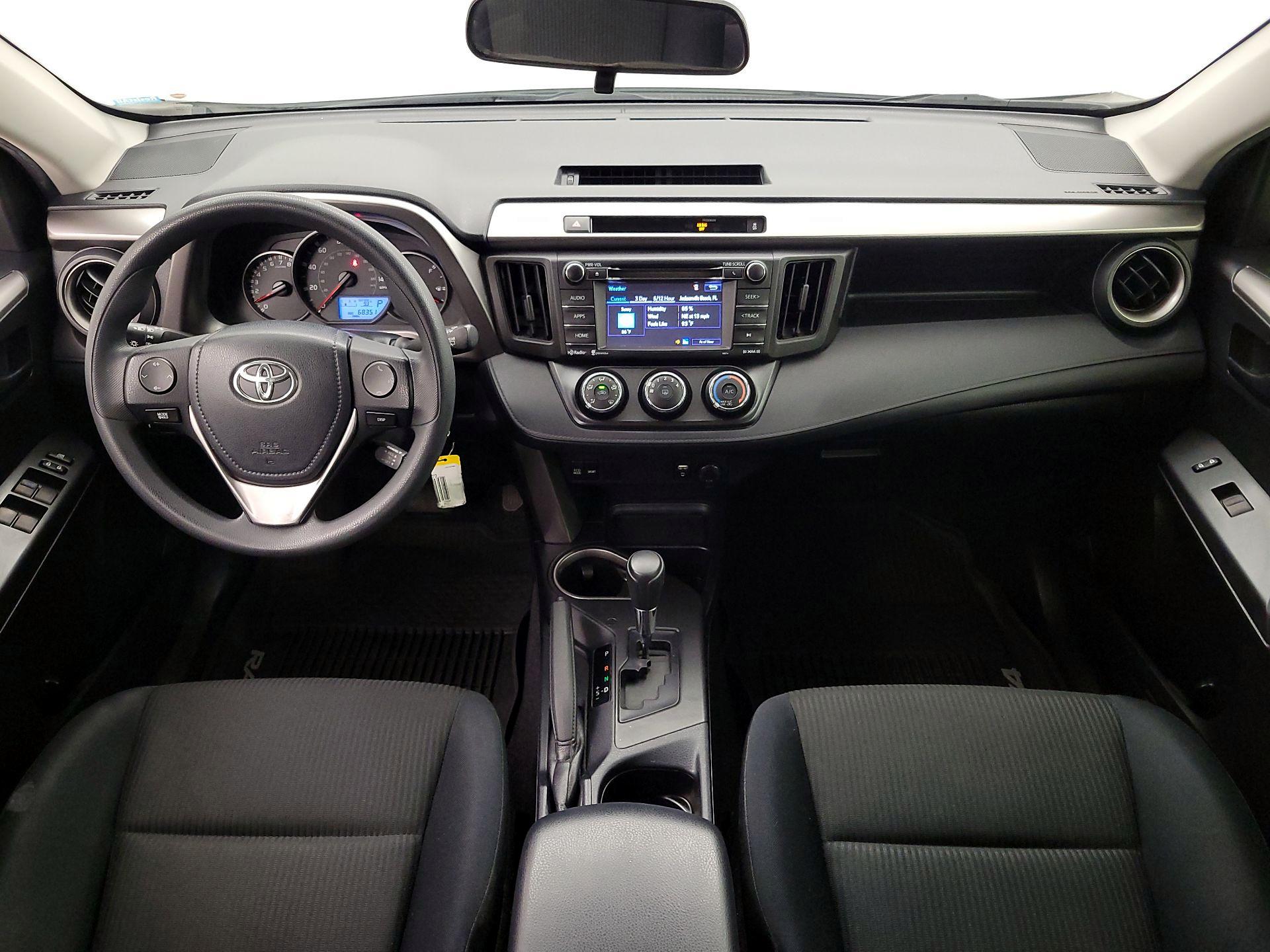 Thumbnail: 2016 Toyota RAV4 - 9