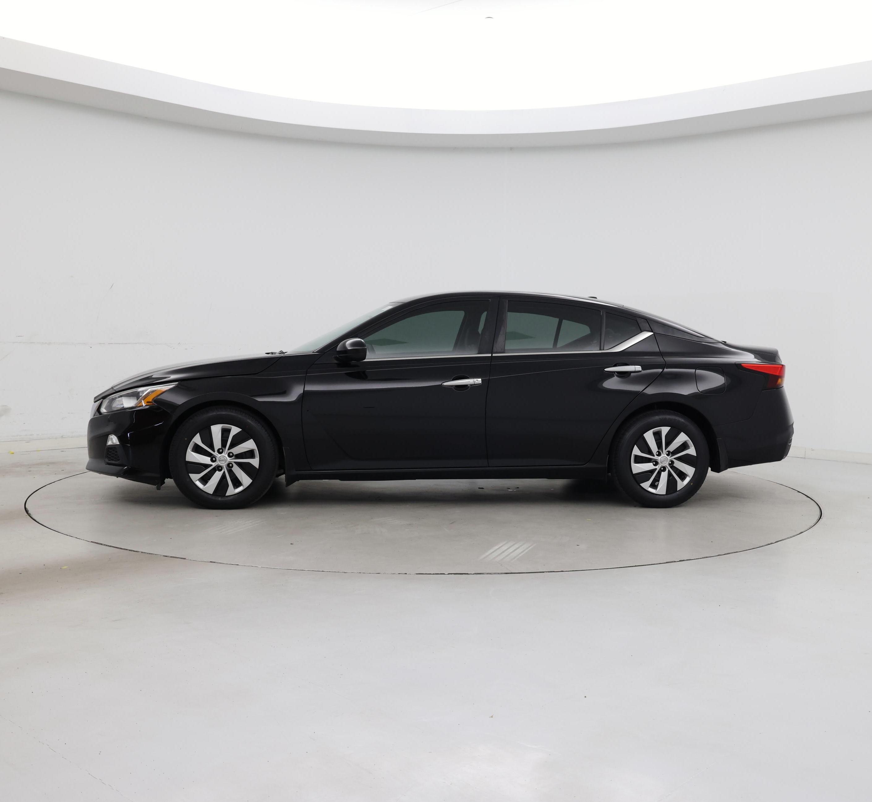 Thumbnail: 2020 Nissan Altima - 3