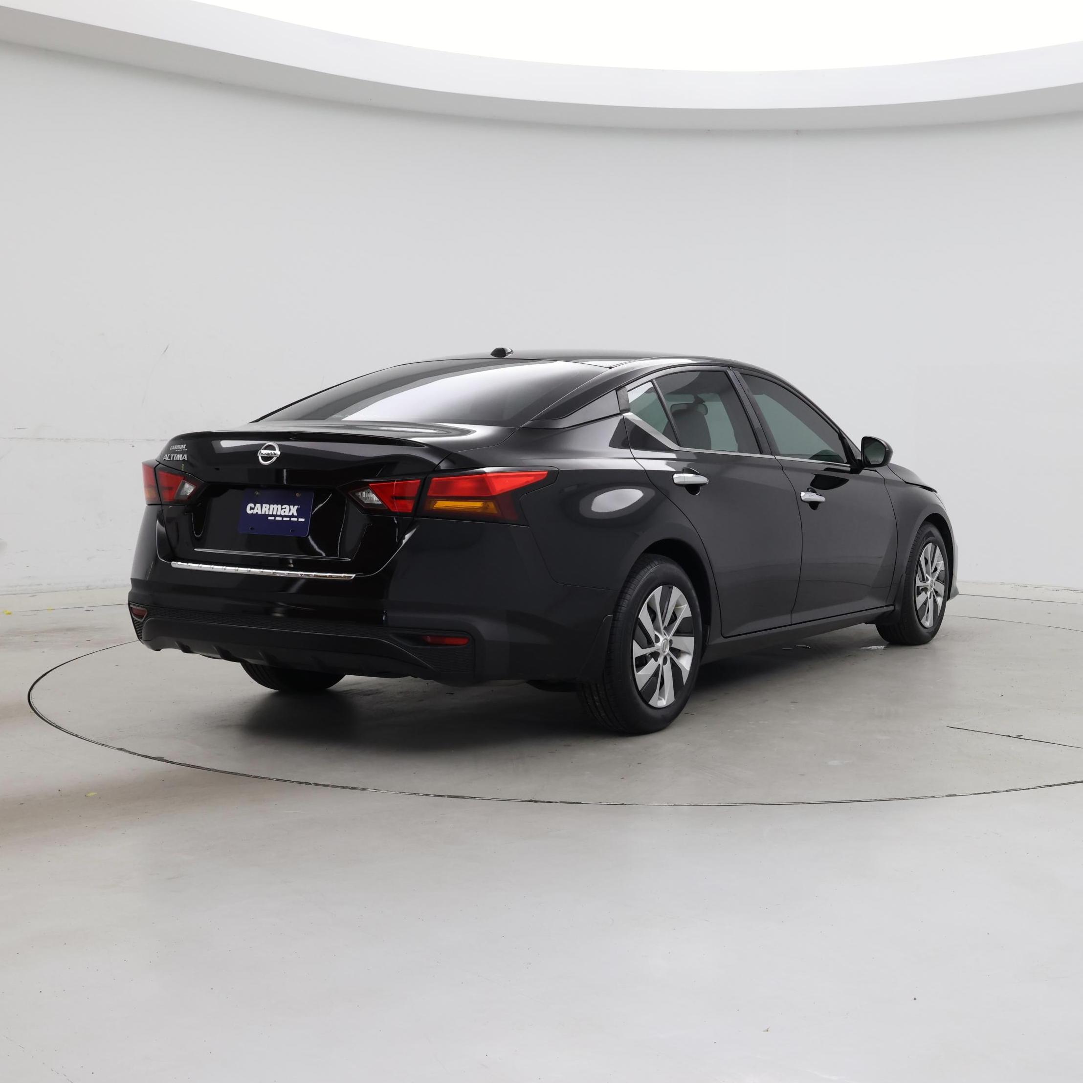 Thumbnail: 2020 Nissan Altima - 8