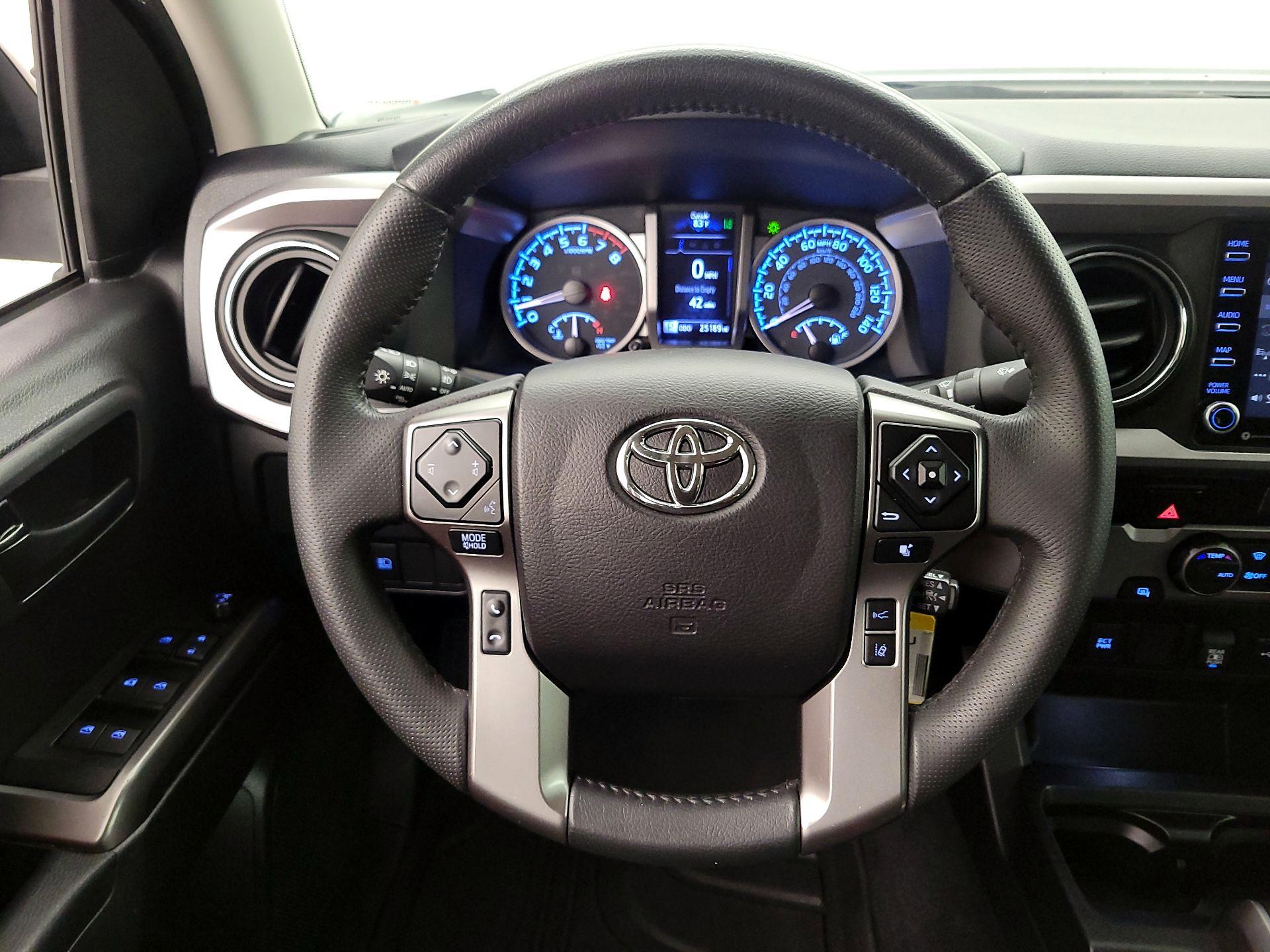 Thumbnail: 2021 Toyota Tacoma - 10