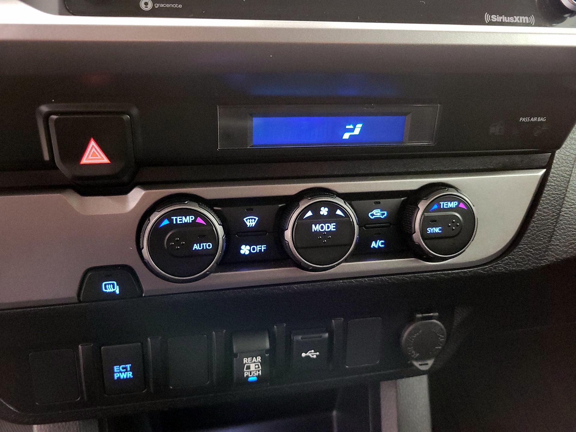 Thumbnail: 2021 Toyota Tacoma - 16
