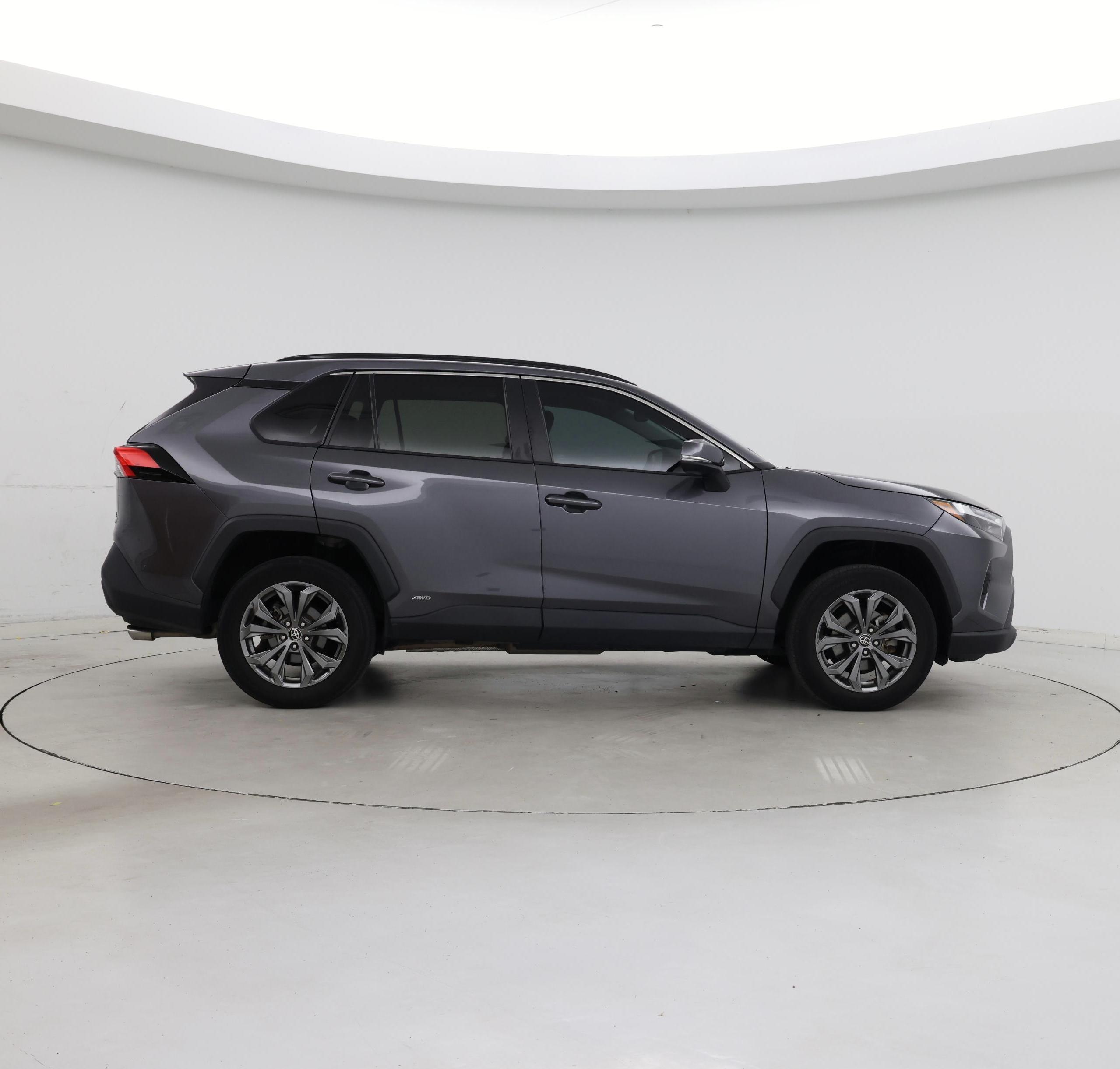 Thumbnail: 2022 Toyota RAV4 - 7