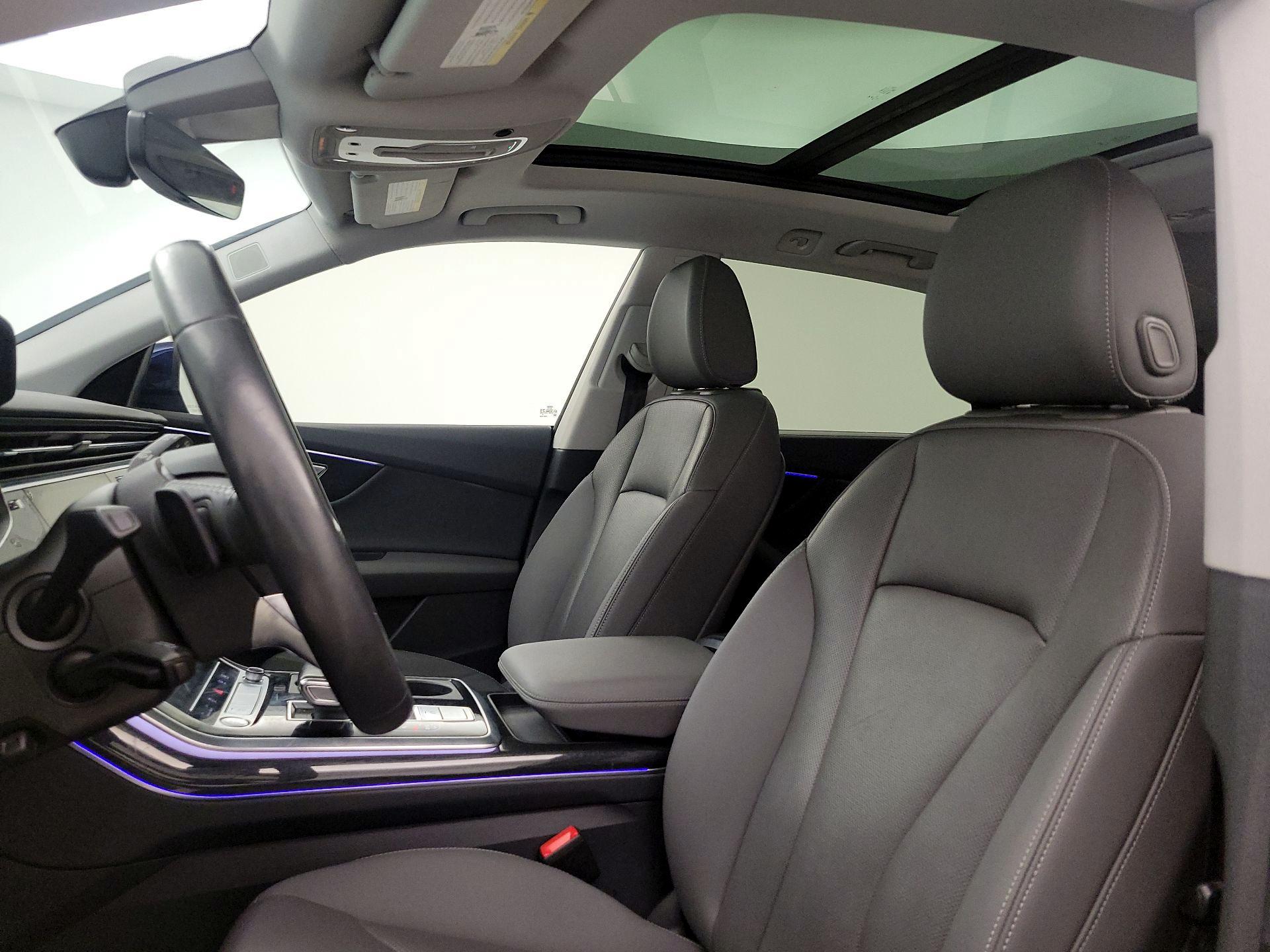 Thumbnail: 2020 Audi Q8 - 20