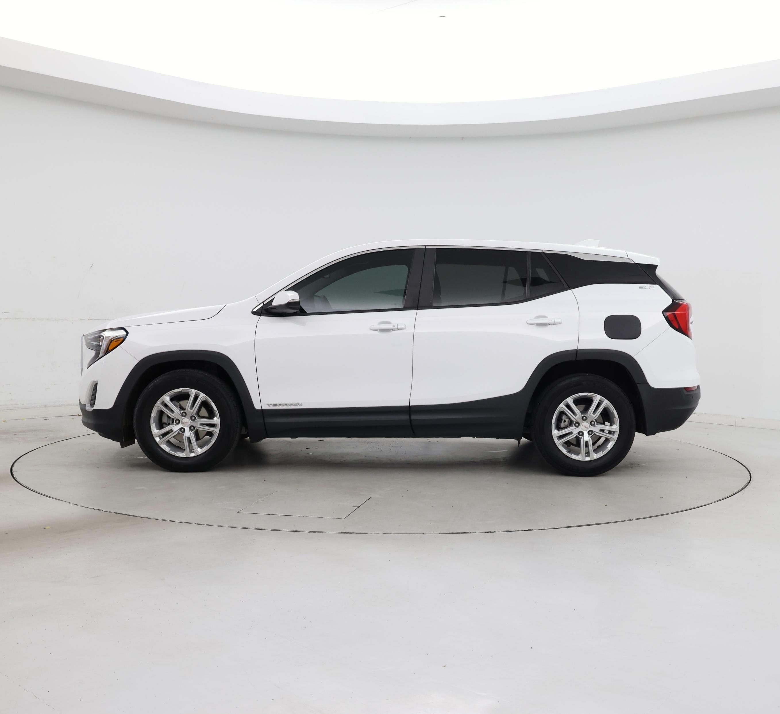 Thumbnail: 2021 GMC Terrain - 3
