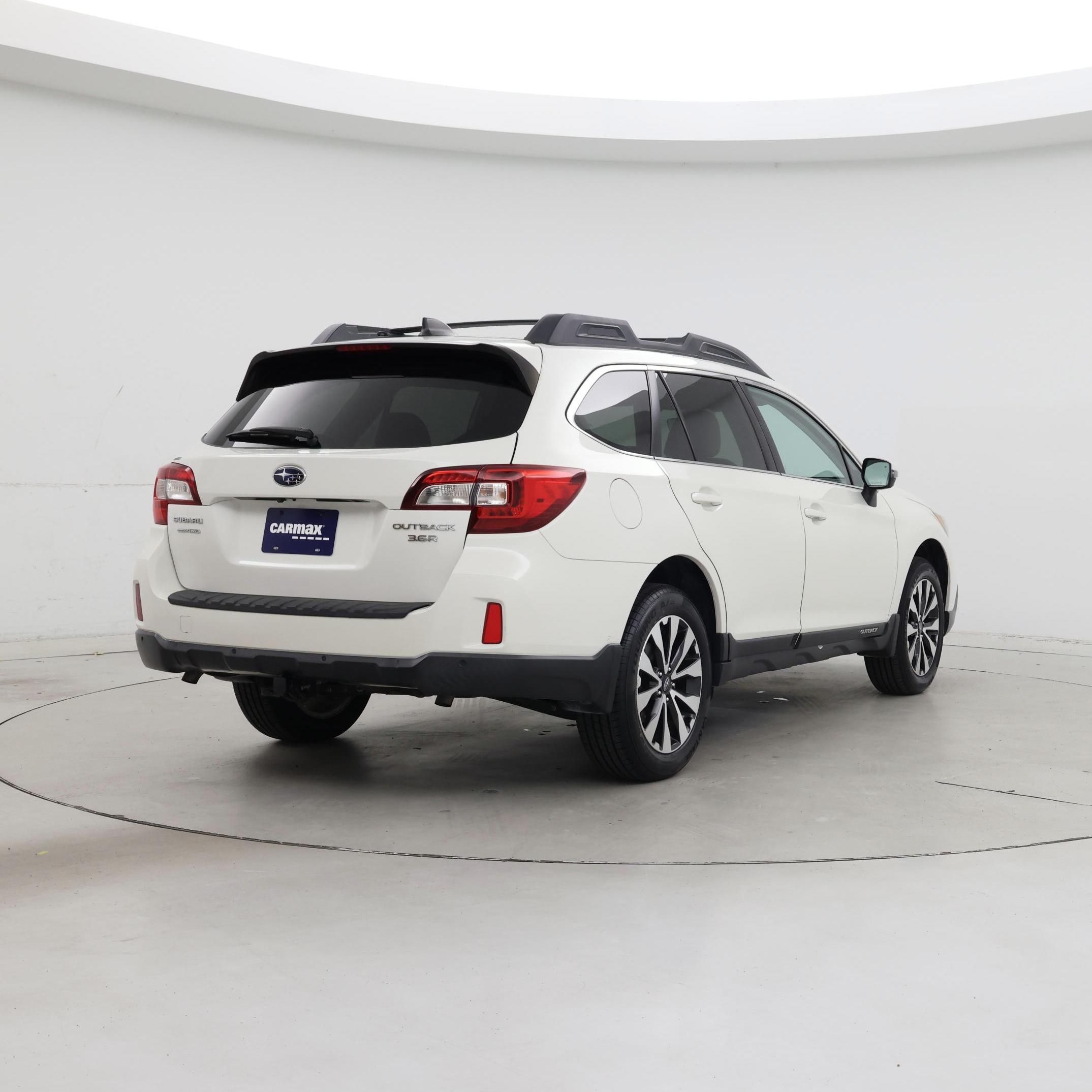 Thumbnail: 2017 Subaru Outback - 8