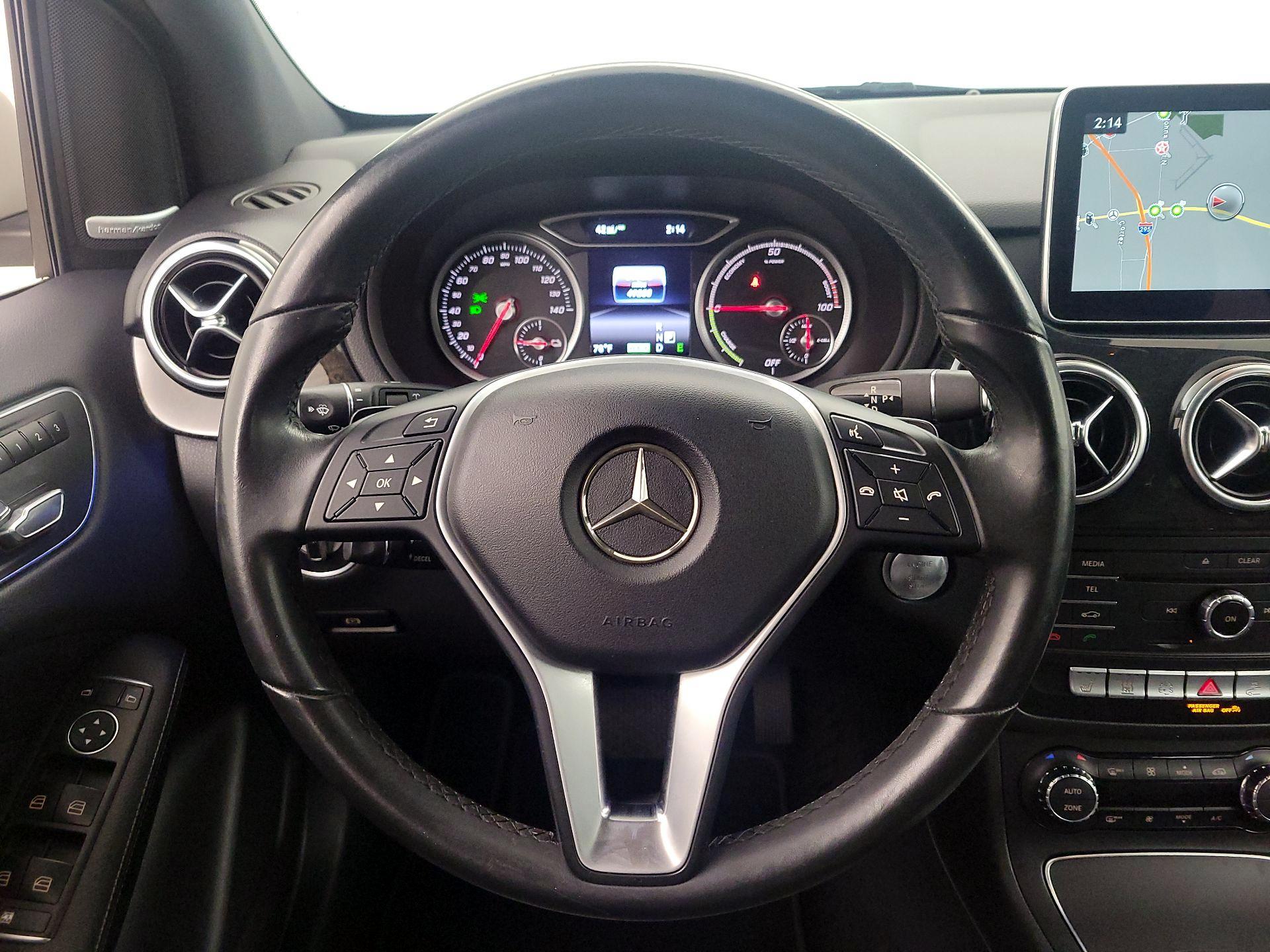 Thumbnail: 2016 Mercedes-Benz B-Class - 10
