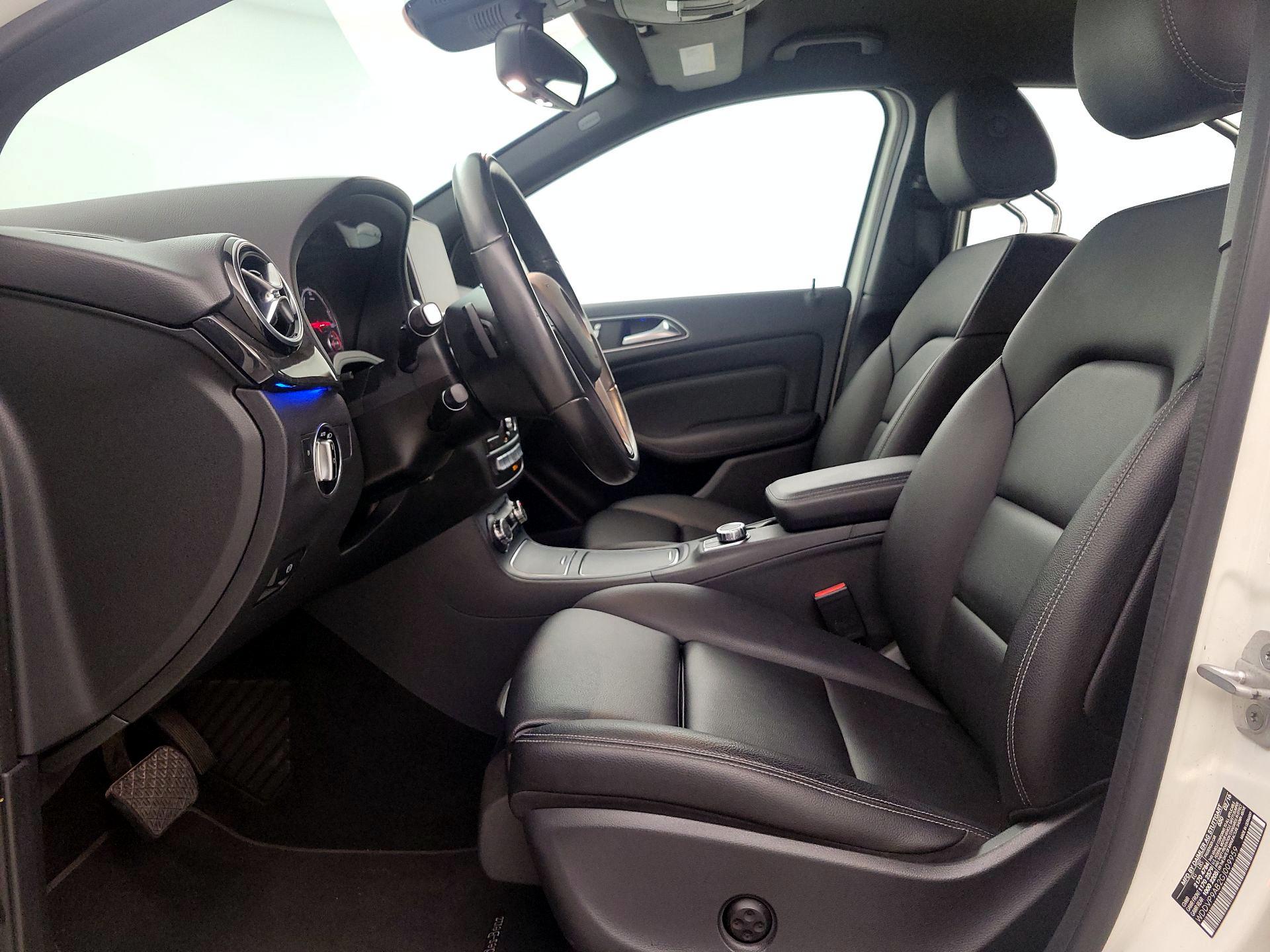Thumbnail: 2016 Mercedes-Benz B-Class - 11