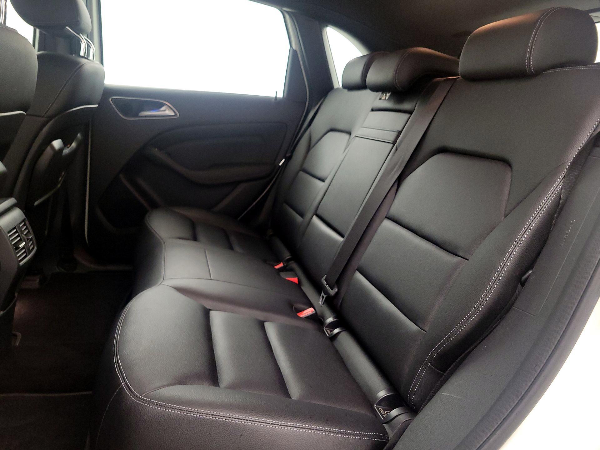 Thumbnail: 2016 Mercedes-Benz B-Class - 19