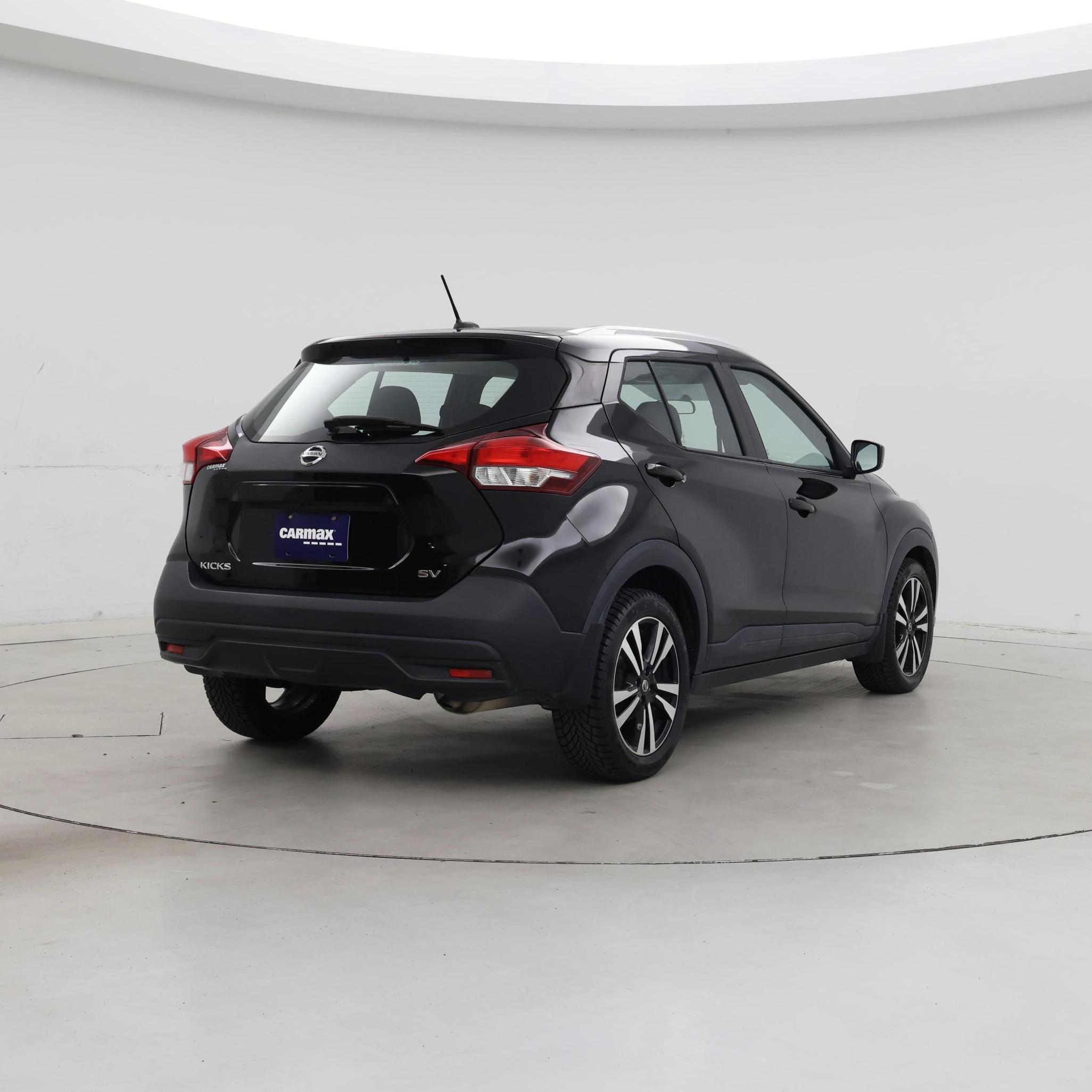 Thumbnail: 2018 Nissan Kicks - 8