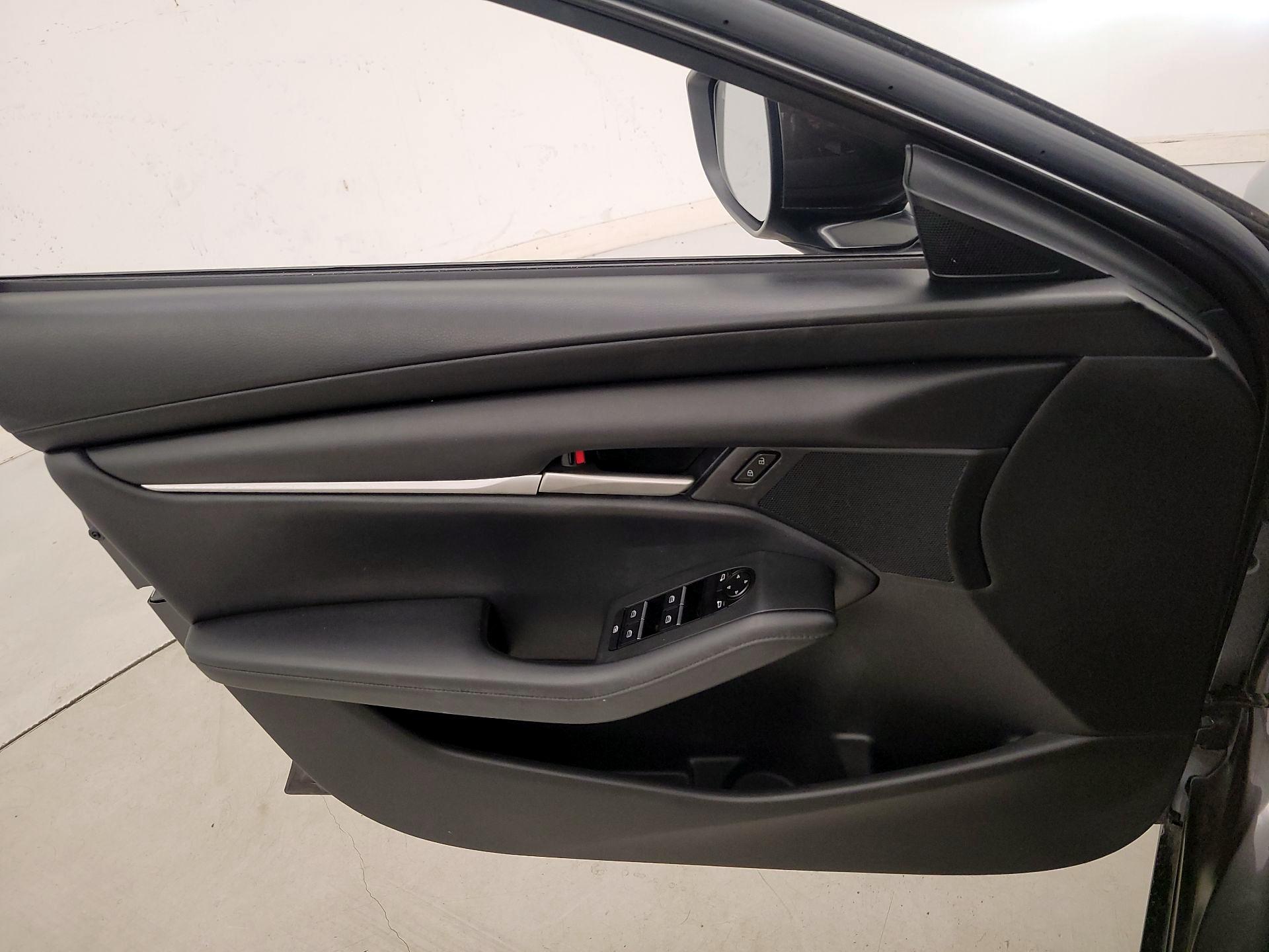 Thumbnail: 2021 Mazda Mazda3 - 12