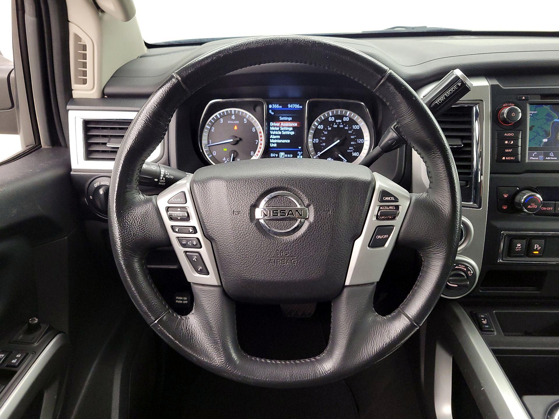 Thumbnail: 2019 Nissan Titan - 10